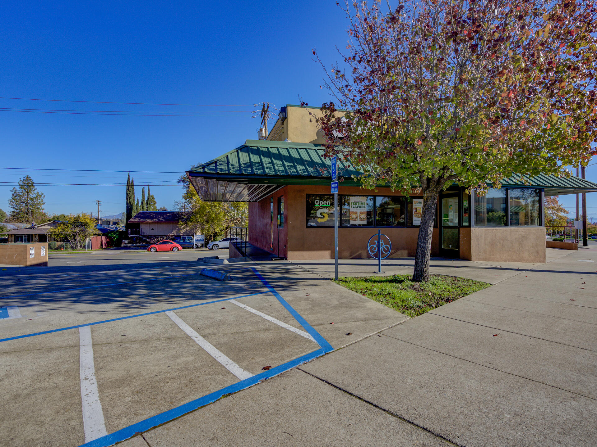 main property photo 18