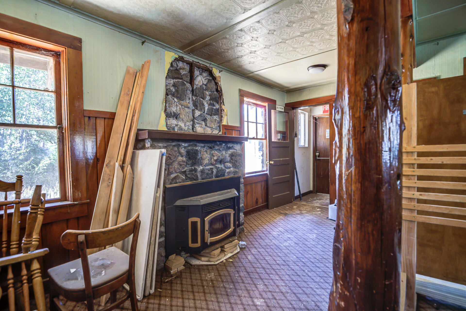 main property photo 45