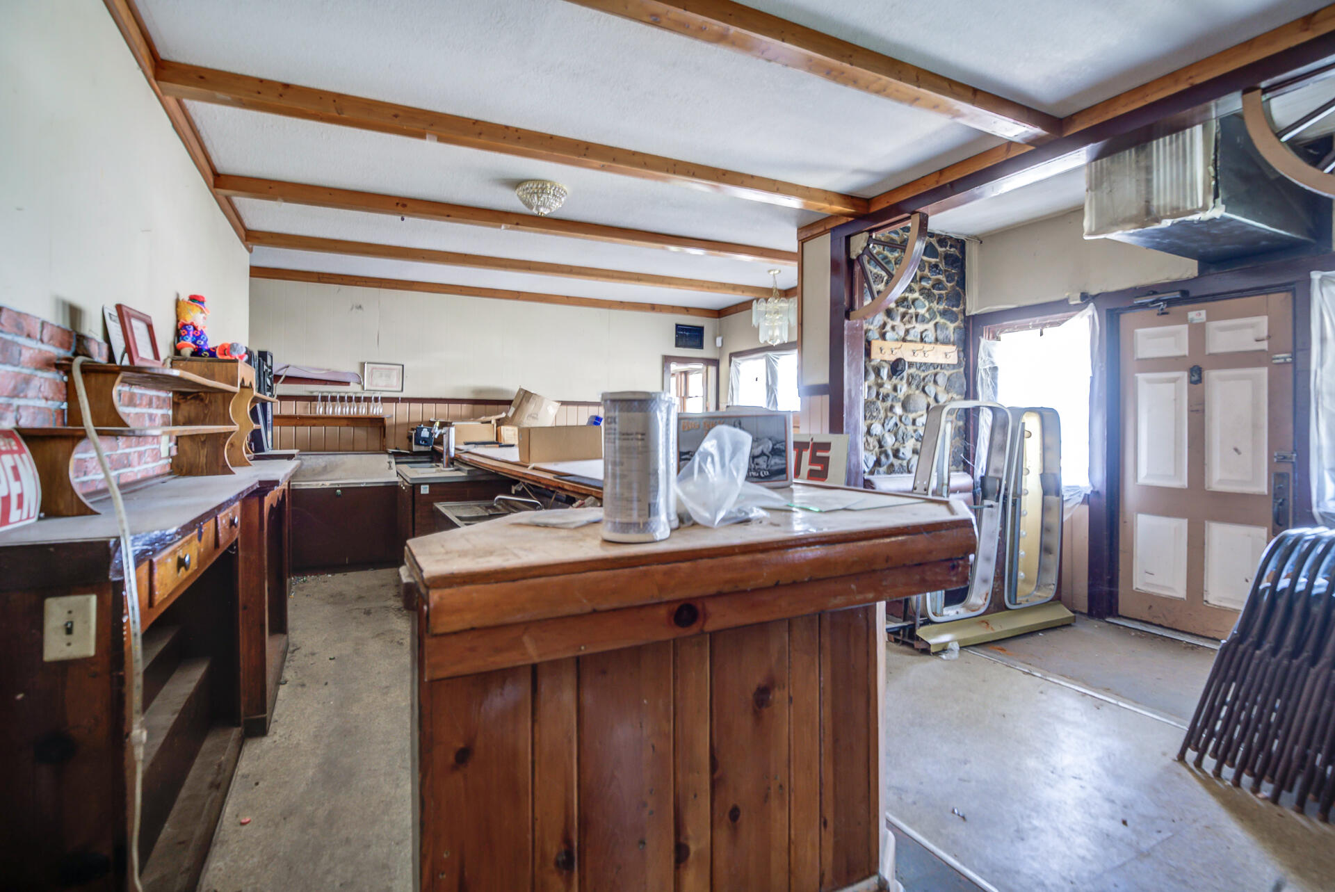 main property photo 50