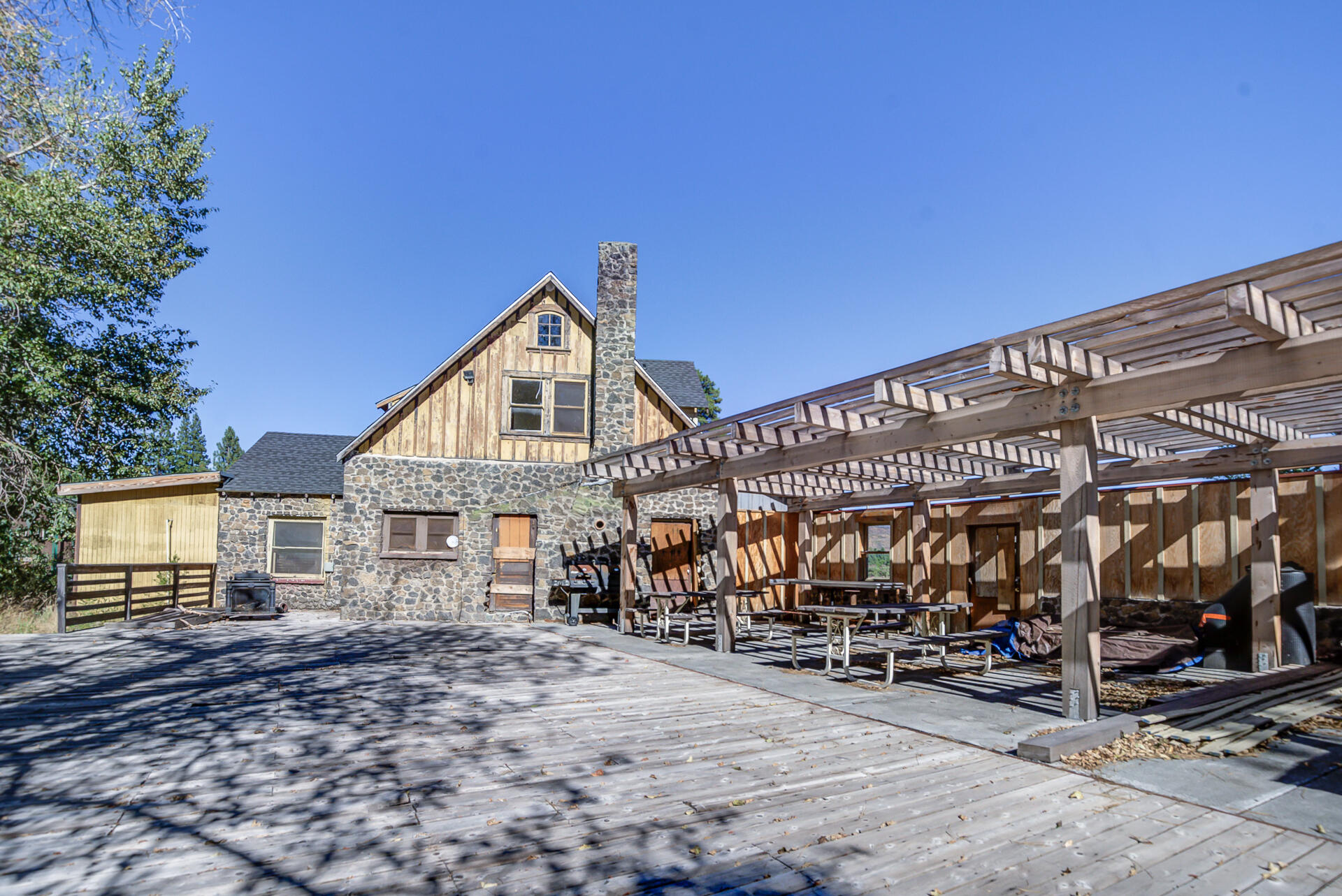 main property photo 60