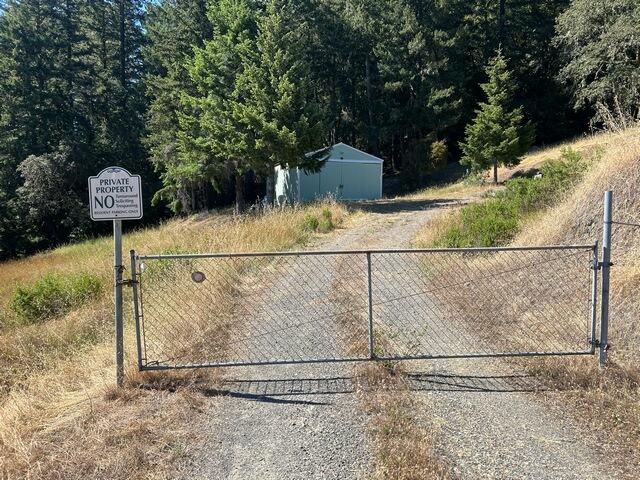 main property photo 34