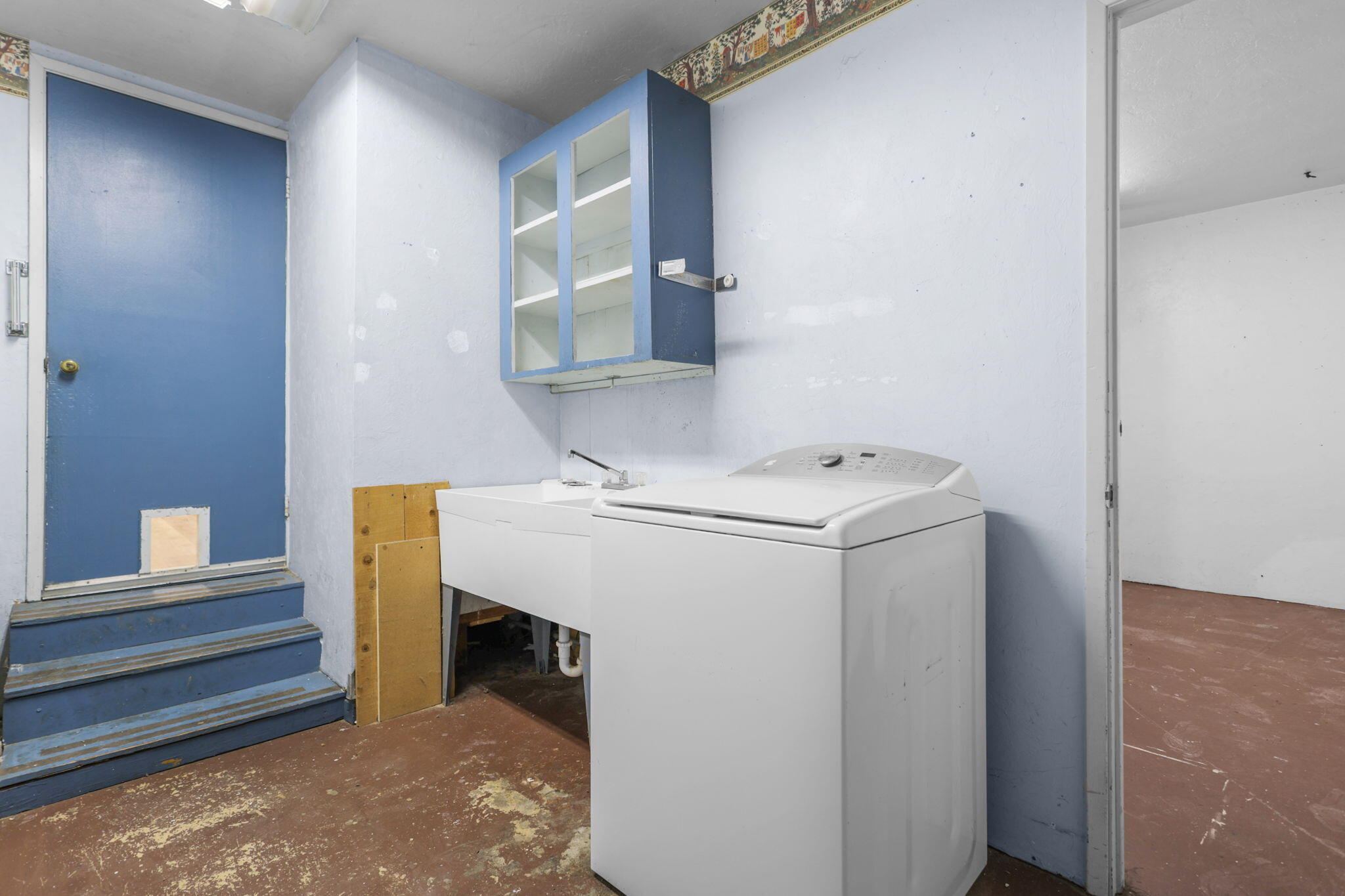 main property photo 49
