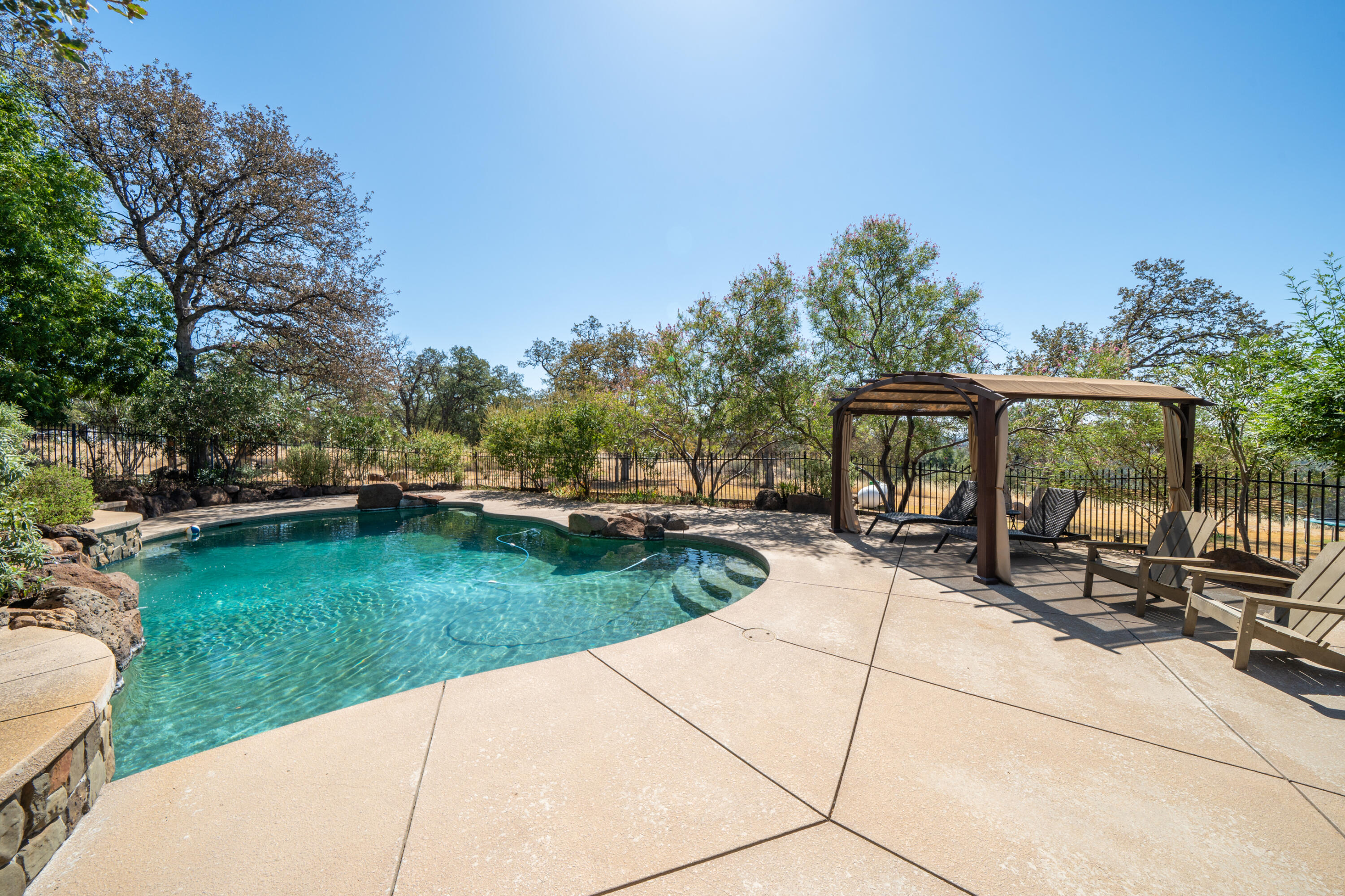 main property photo 64