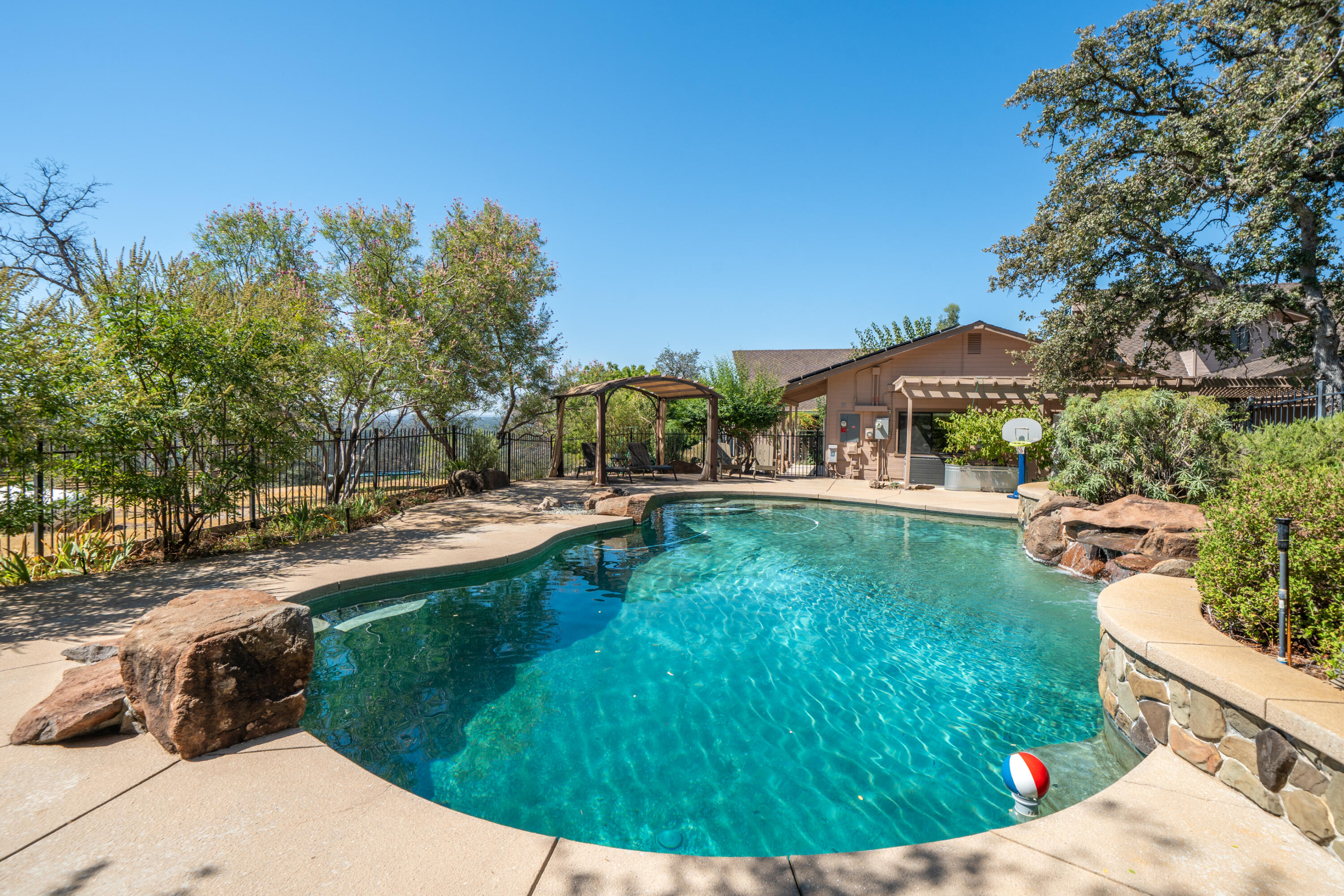 main property photo 69