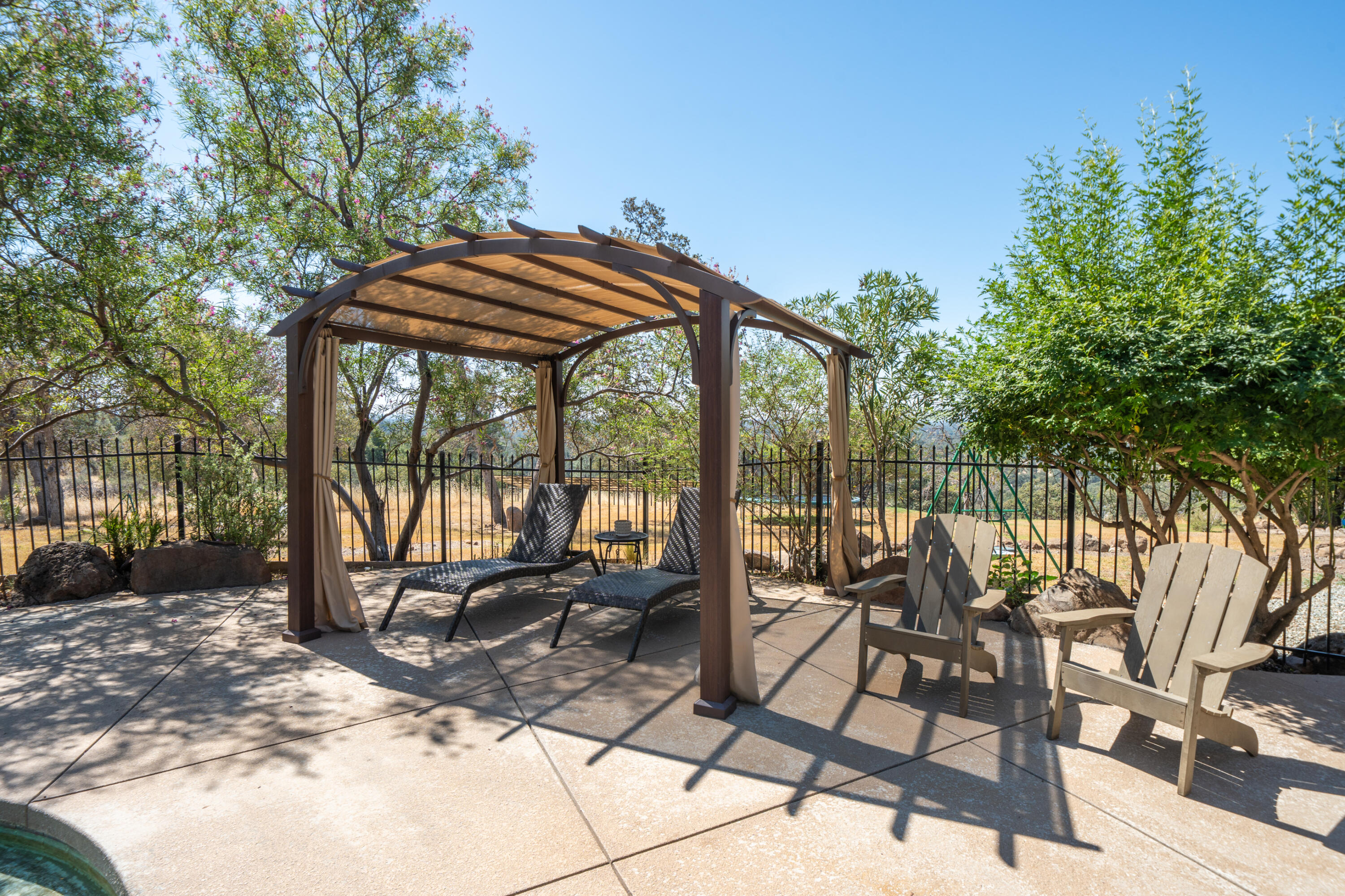 main property photo 70