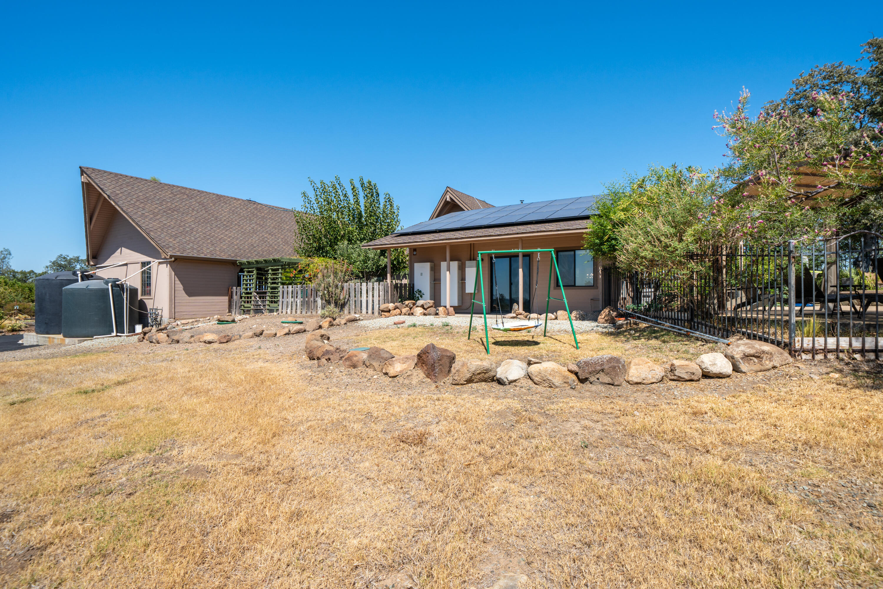 main property photo 73