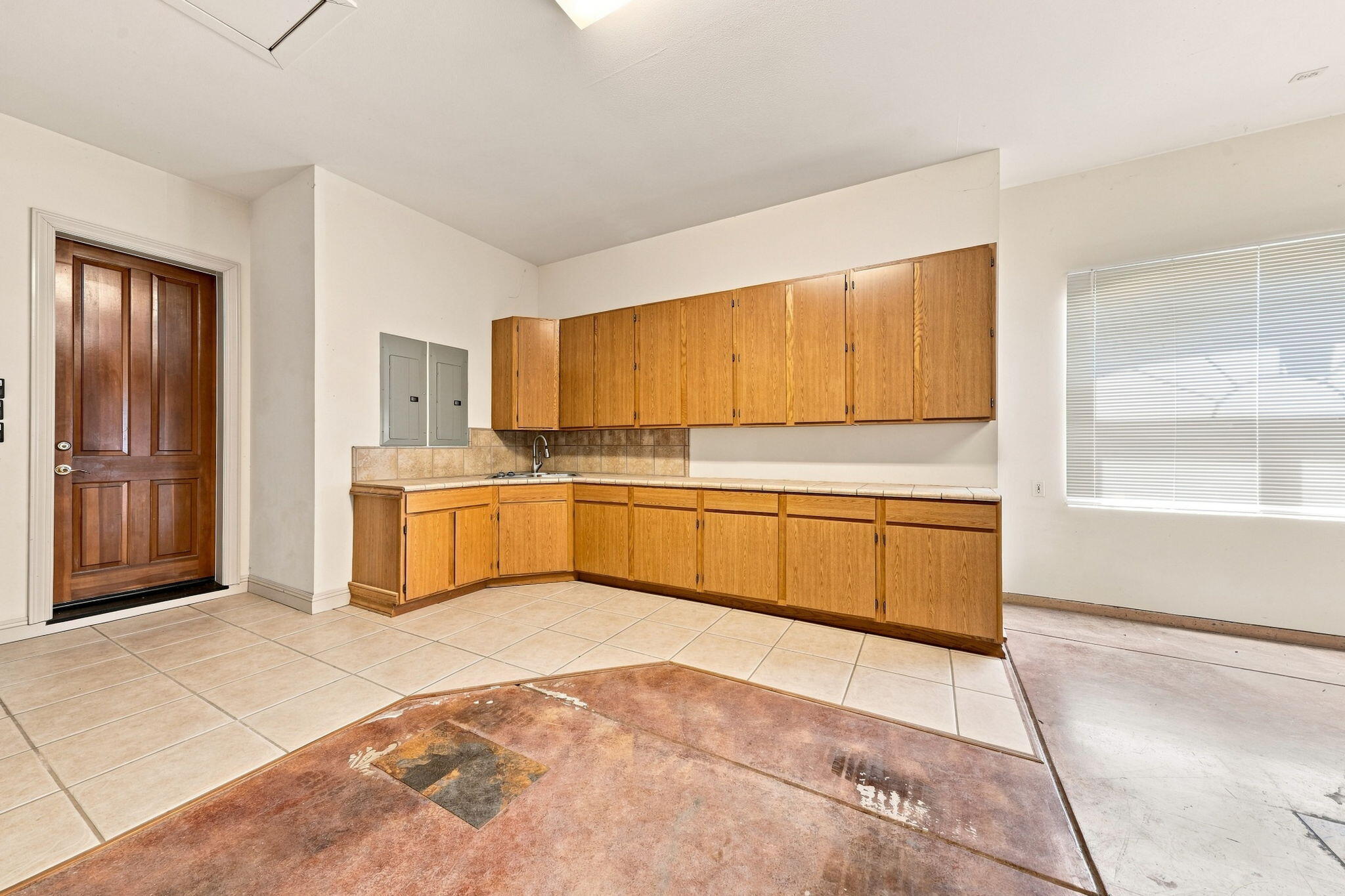 main property photo 80