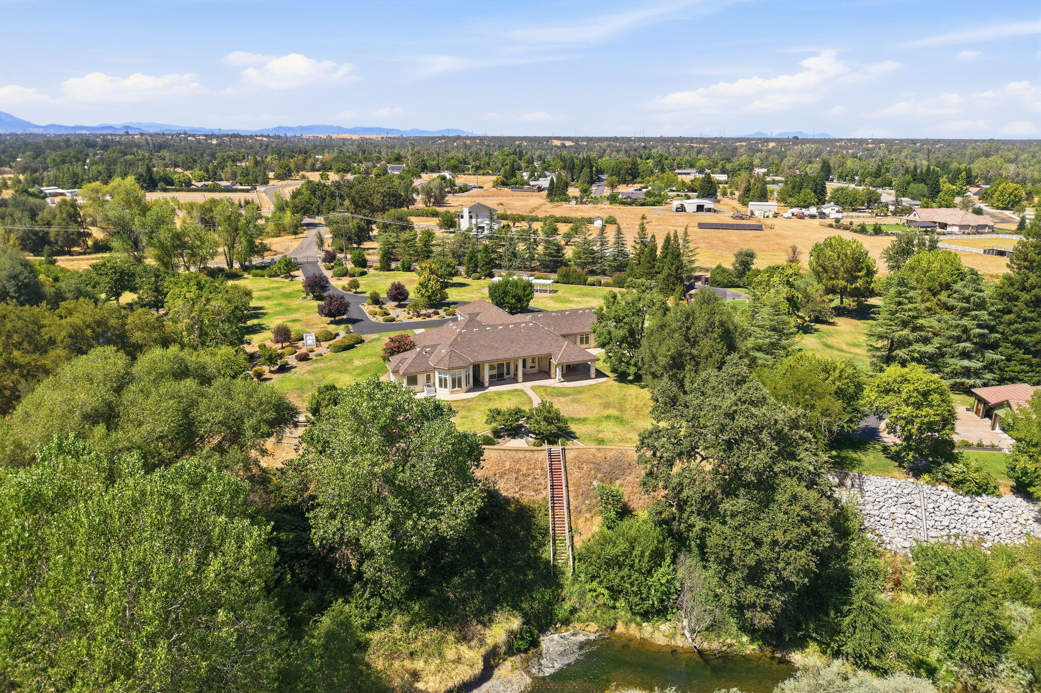 main property photo 88
