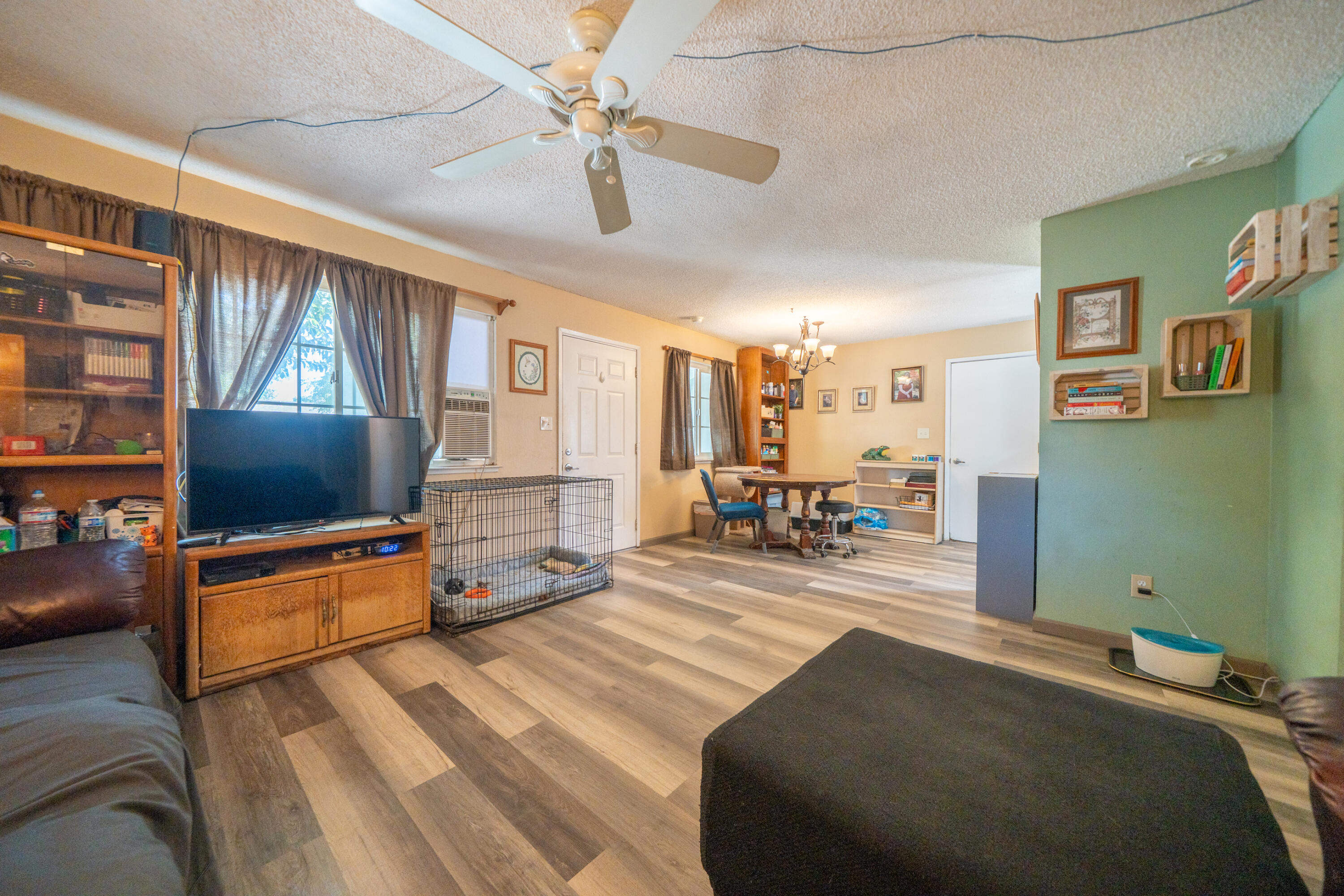 main property photo 11