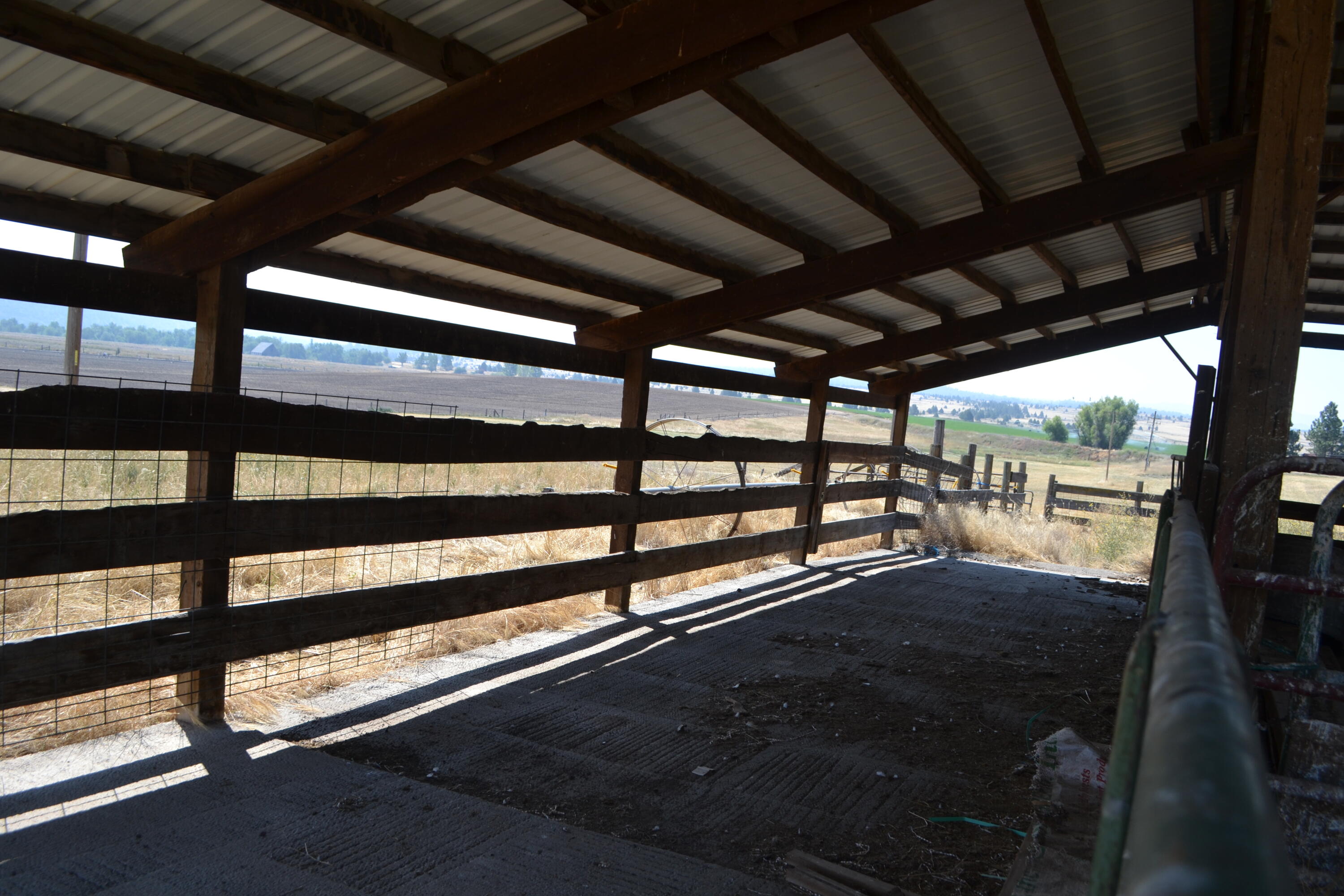 main property photo 45