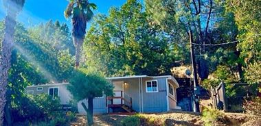 image of property with 2 Bed | 1 Bath | 720 Sqft