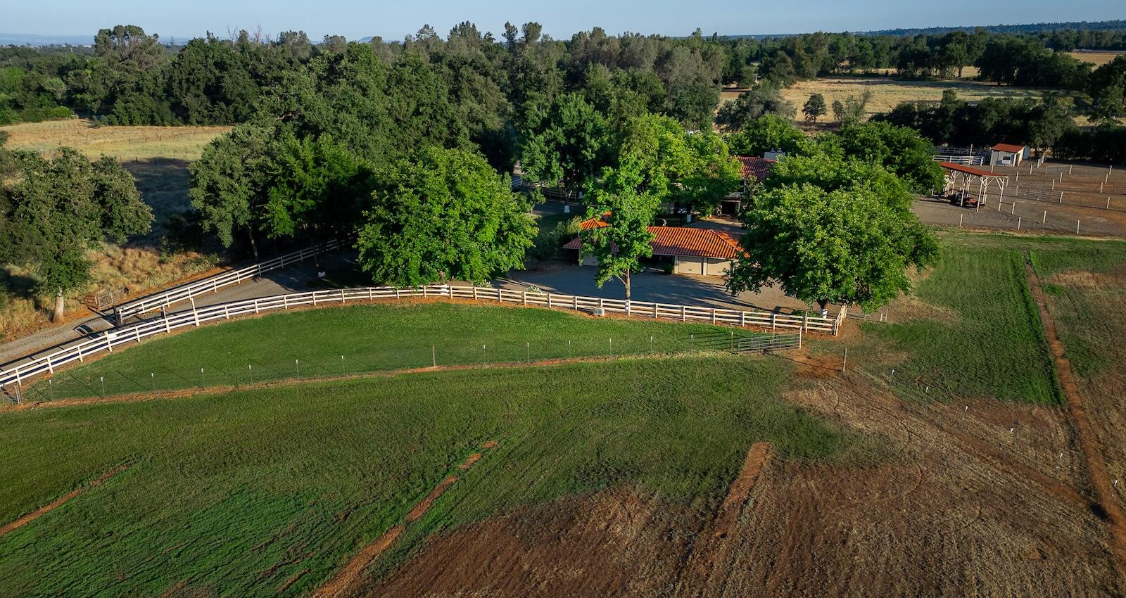 main property photo 30