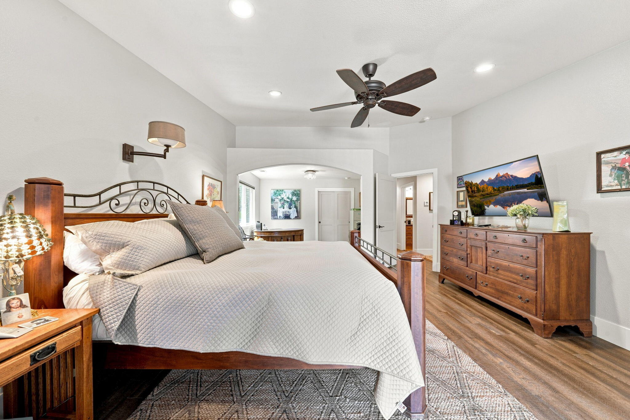 main property photo 17
