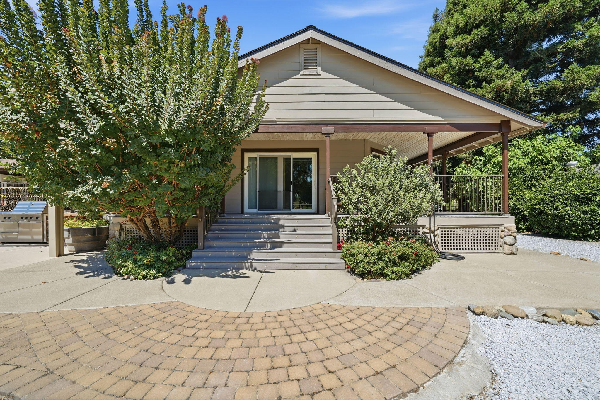 main property photo 64