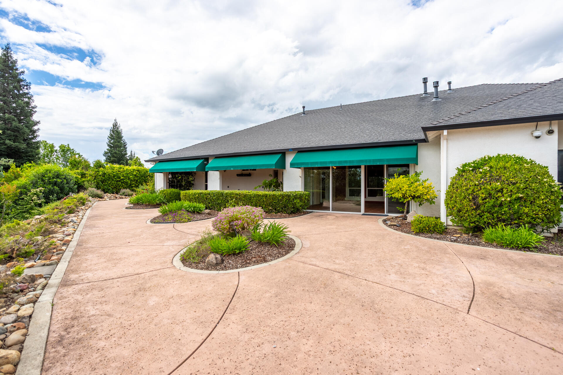 main property photo 70