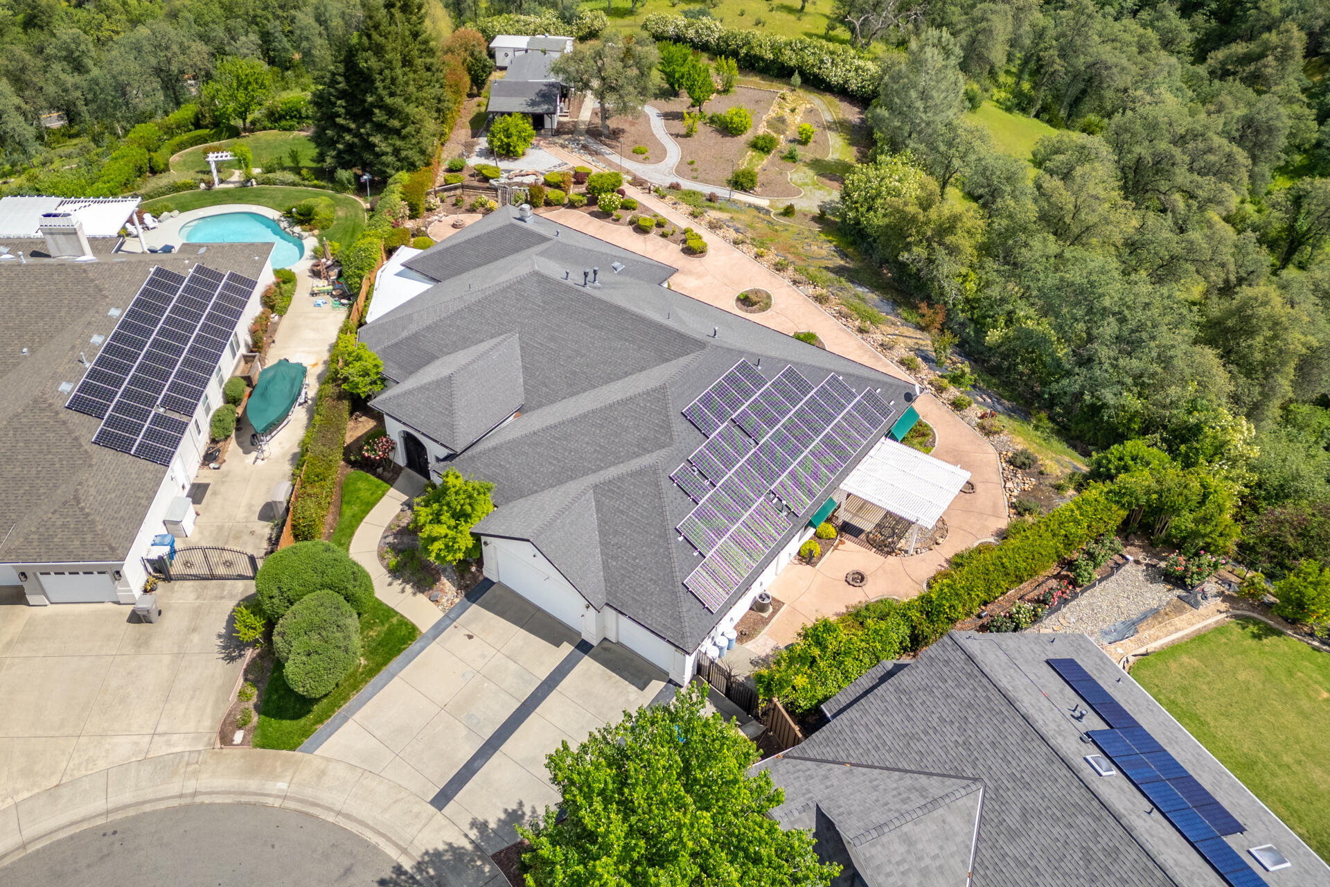 main property photo 78