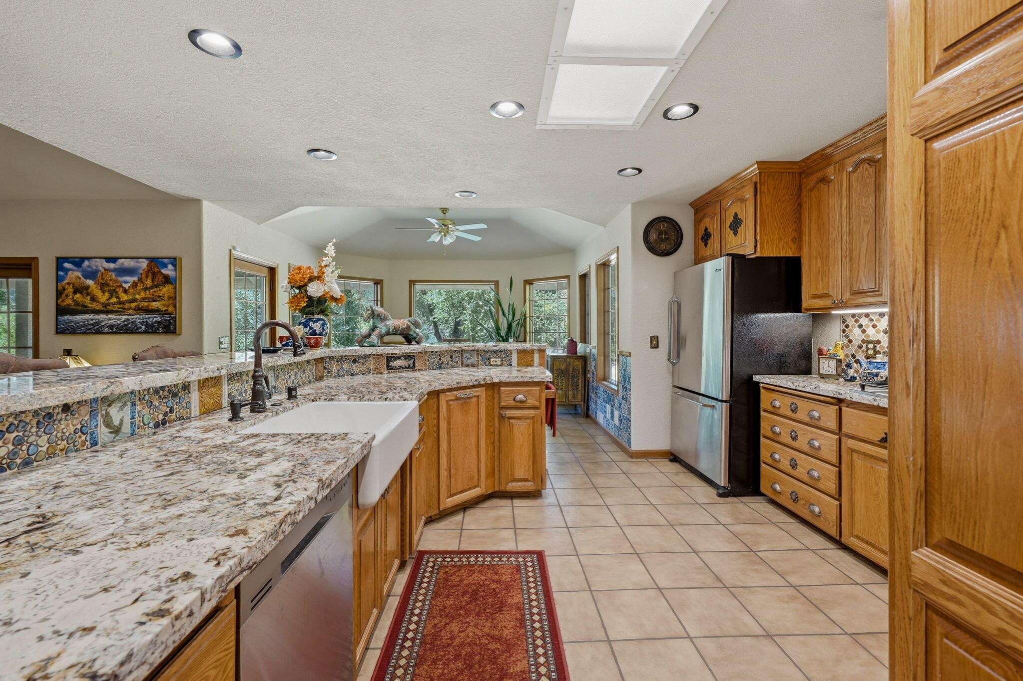 main property photo 10