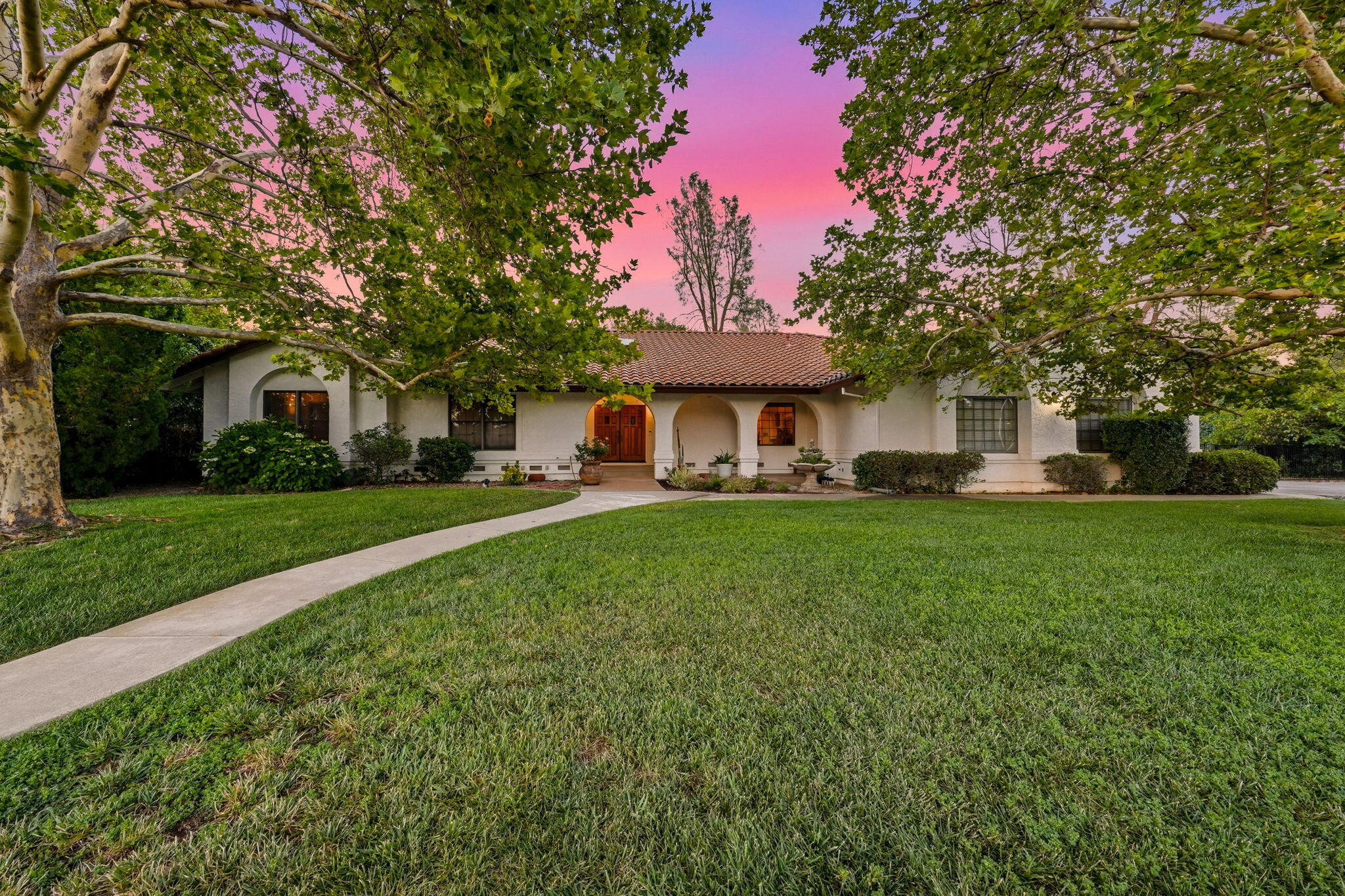 main property photo 39