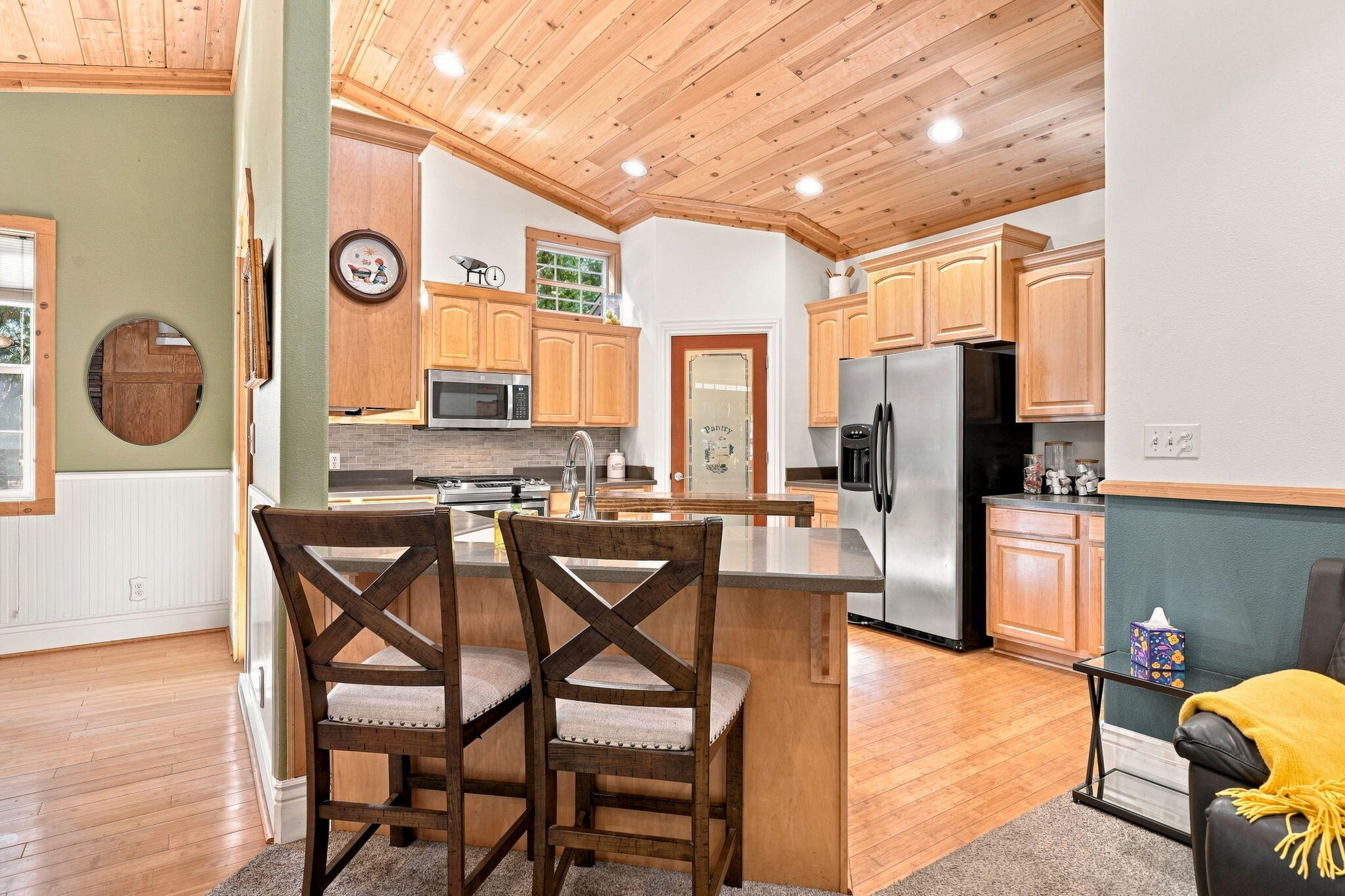 main property photo 16