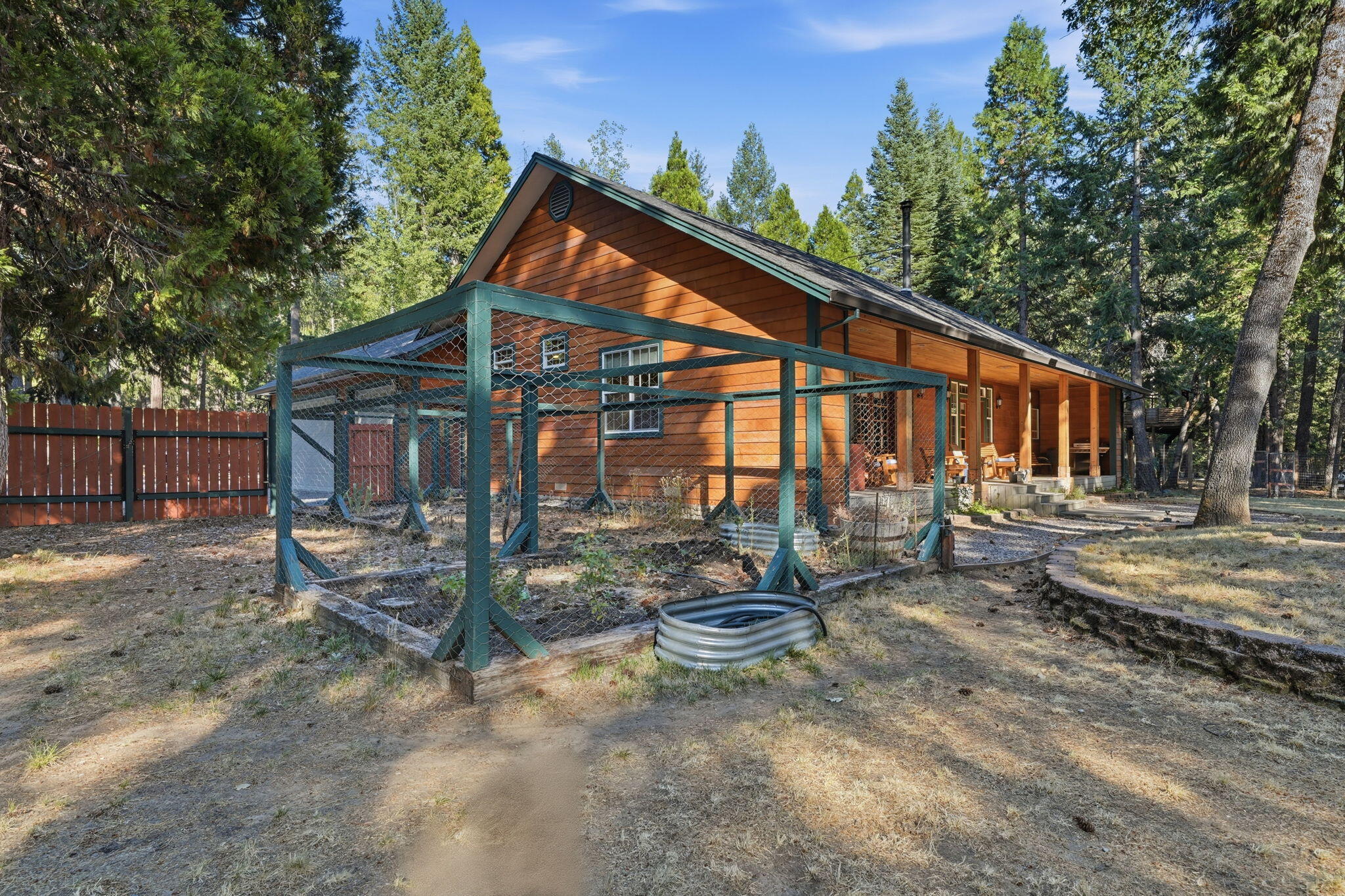 main property photo 40