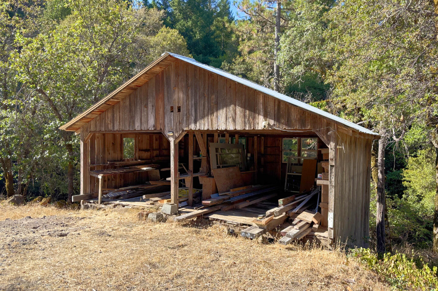 main property photo 16
