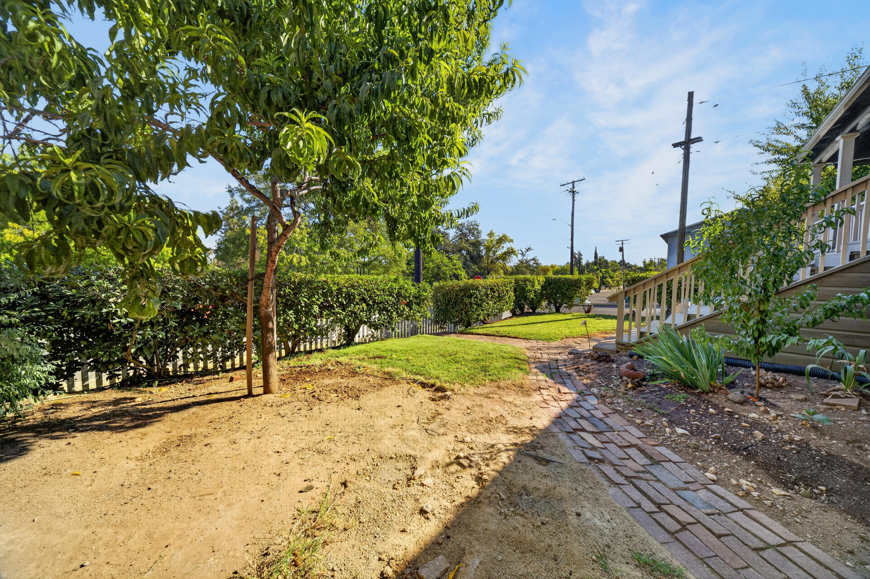 main property photo 45