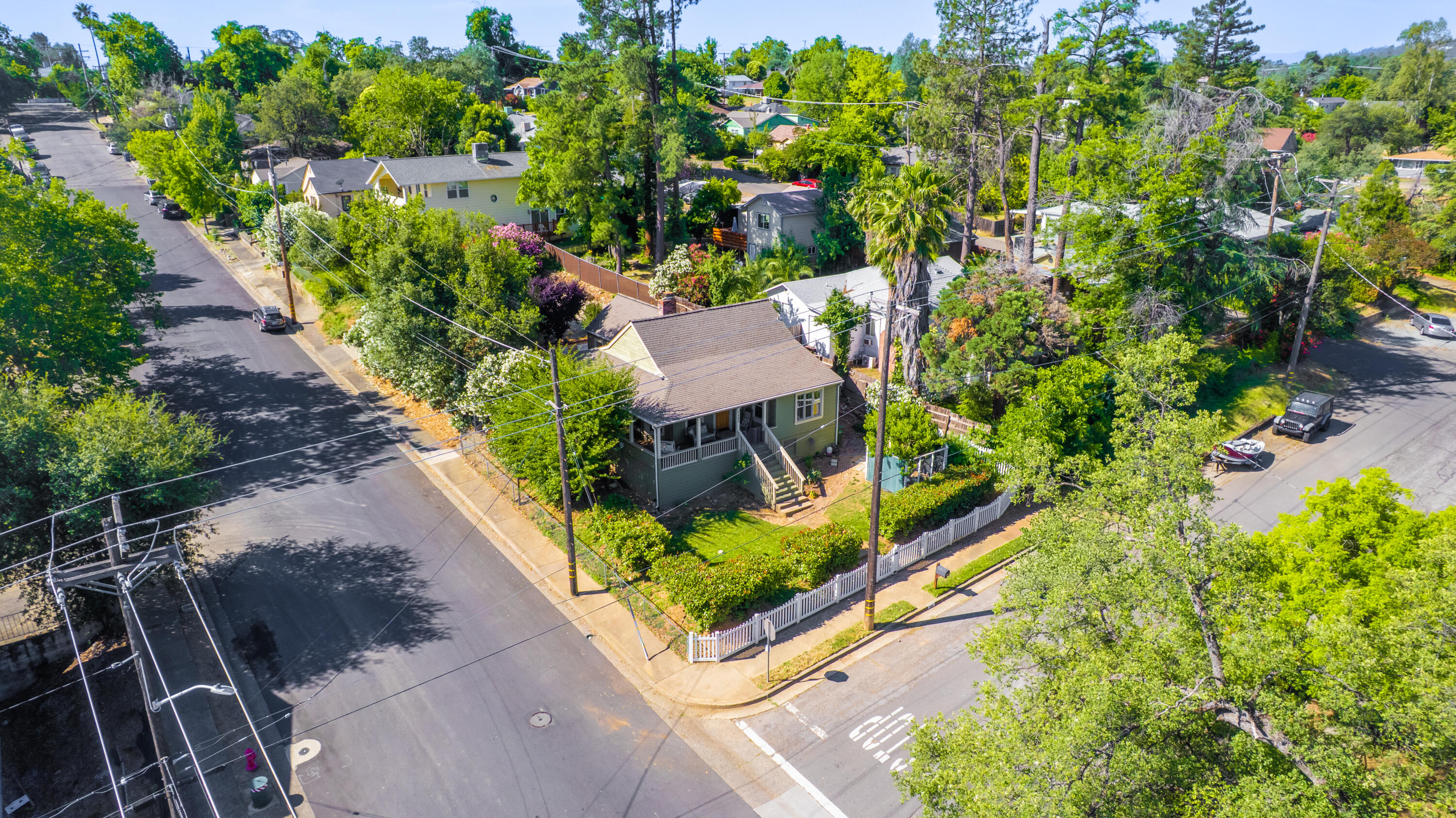 main property photo 48