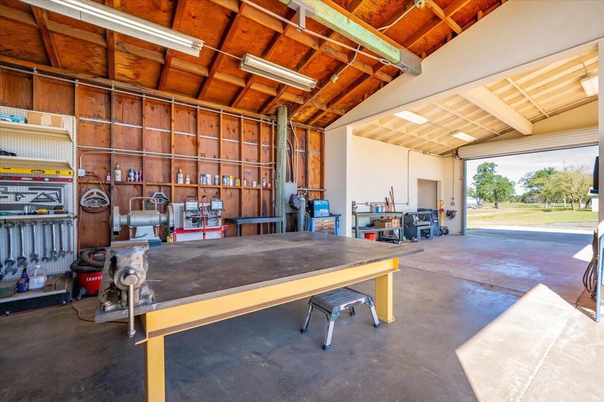 main property photo 79