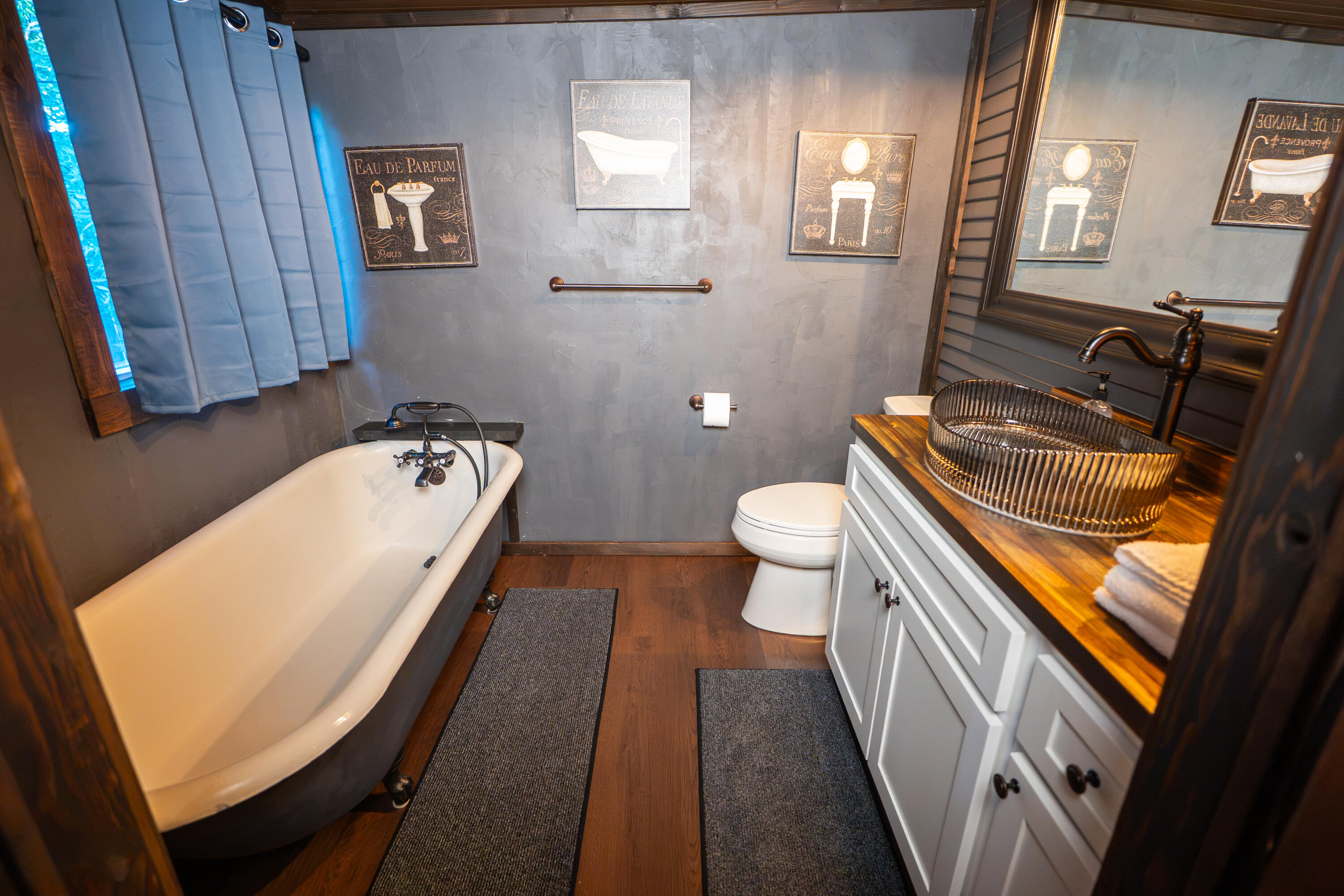main property photo 25