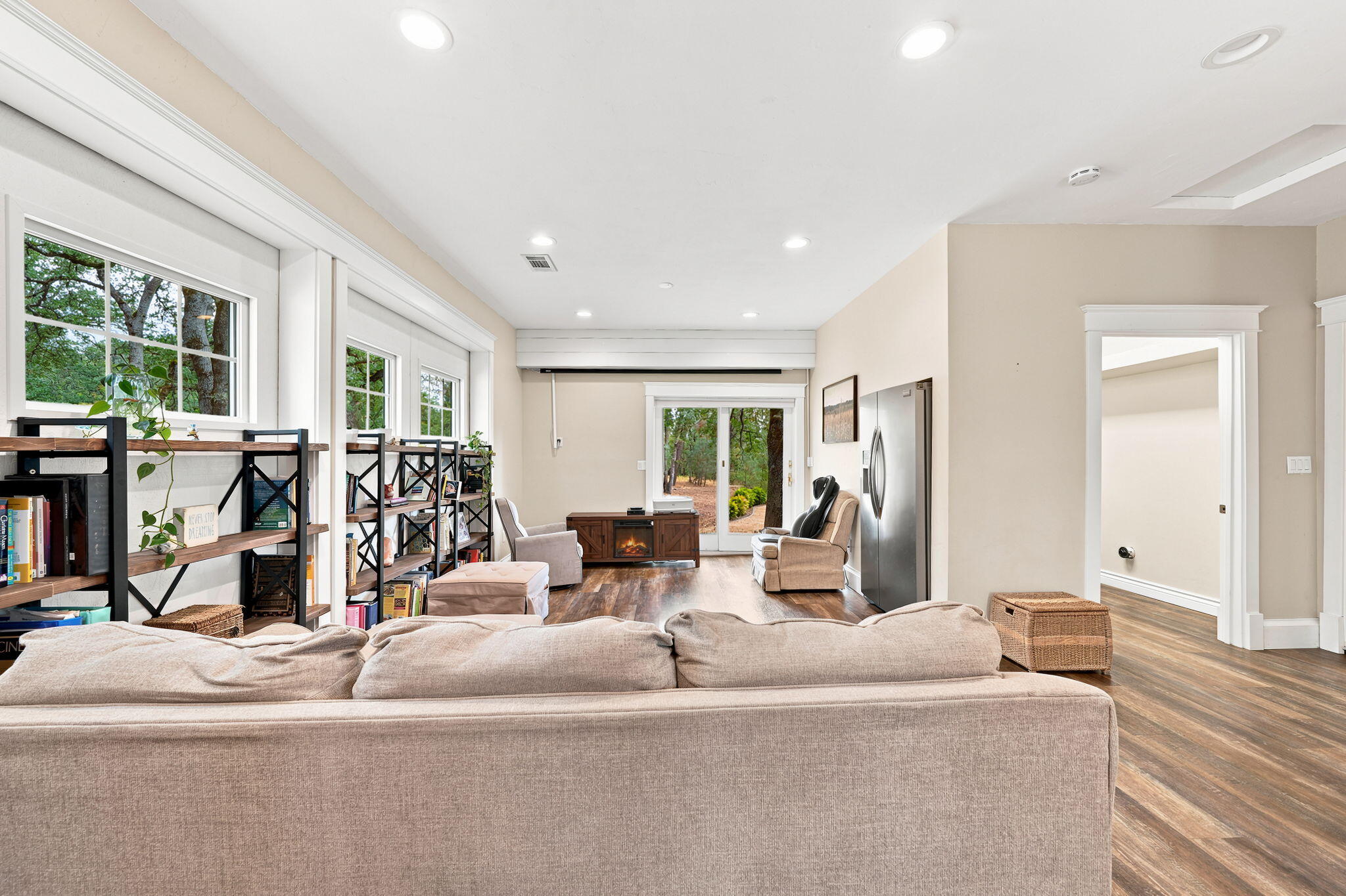 main property photo 116