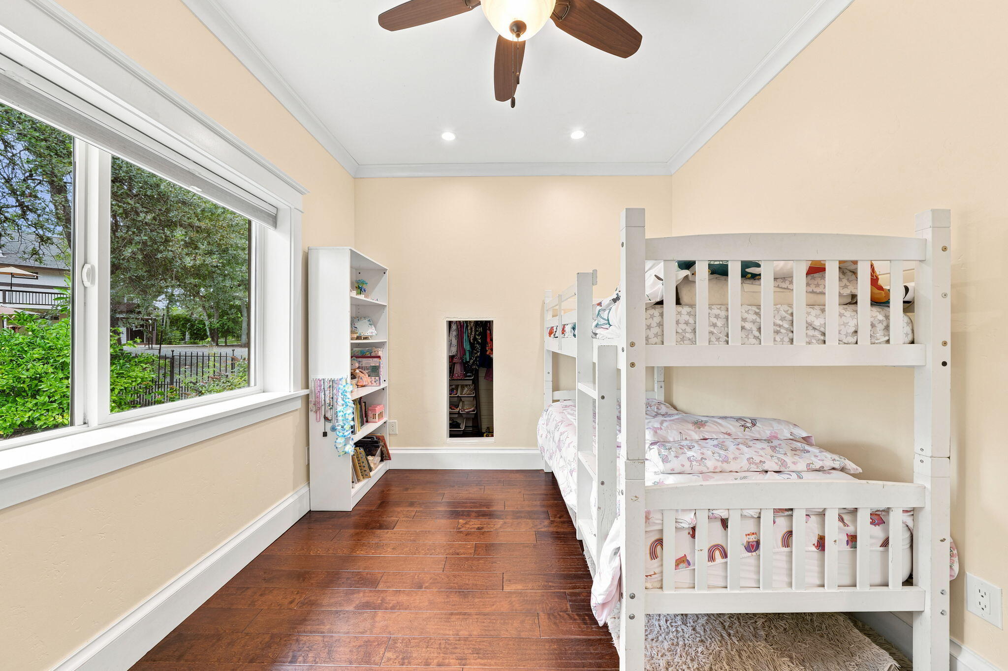 main property photo 128