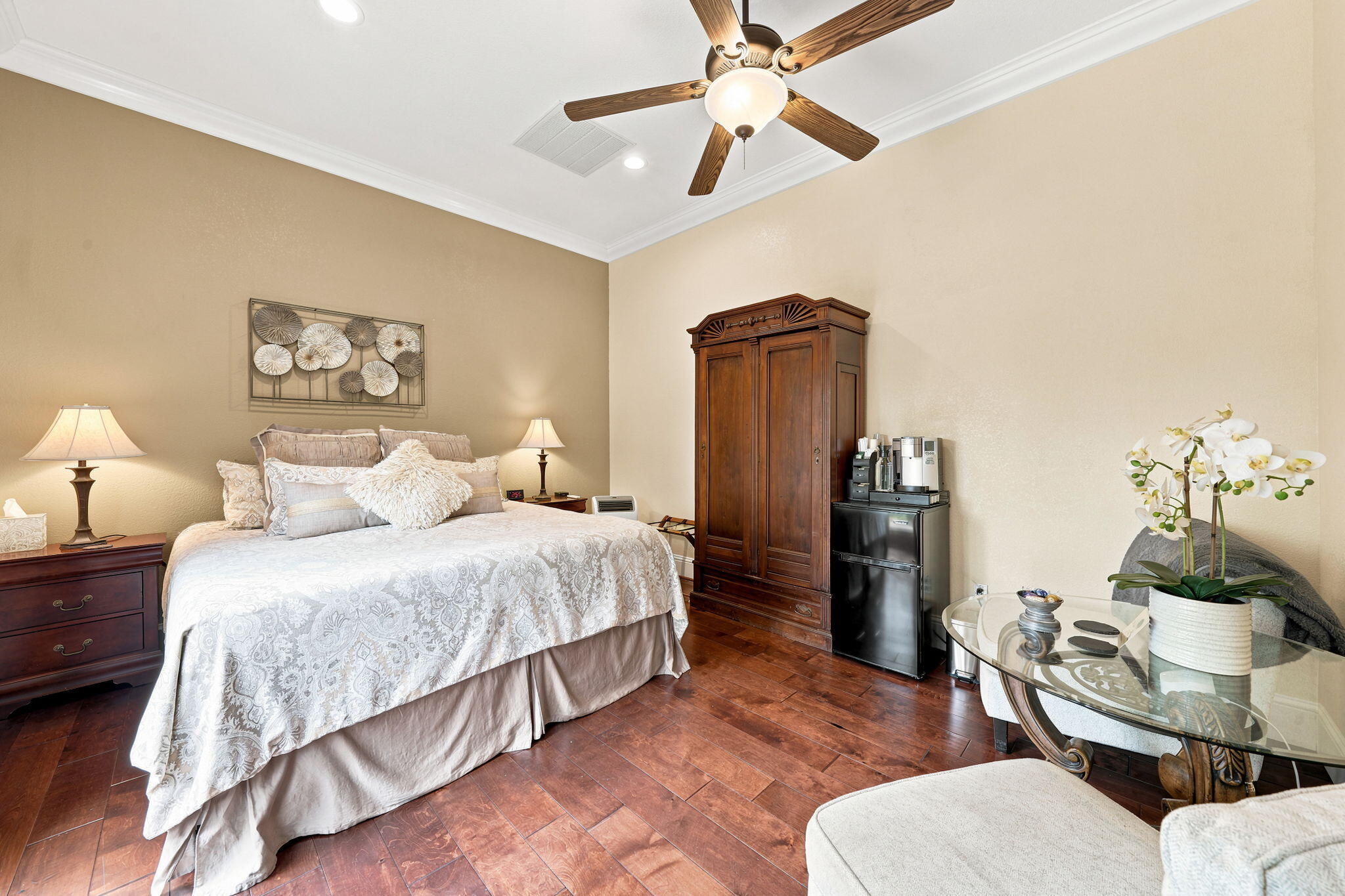 main property photo 80