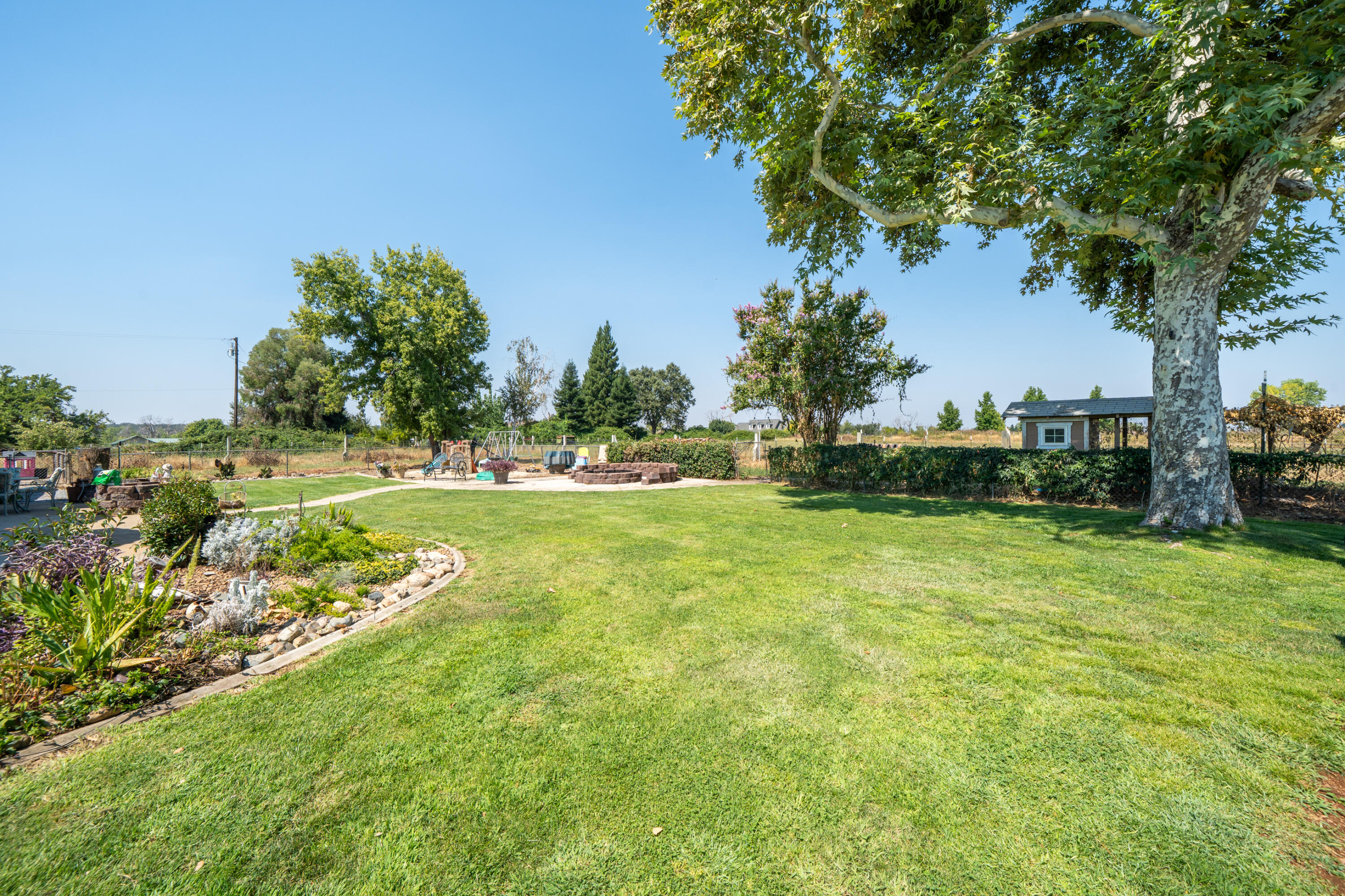 main property photo 47