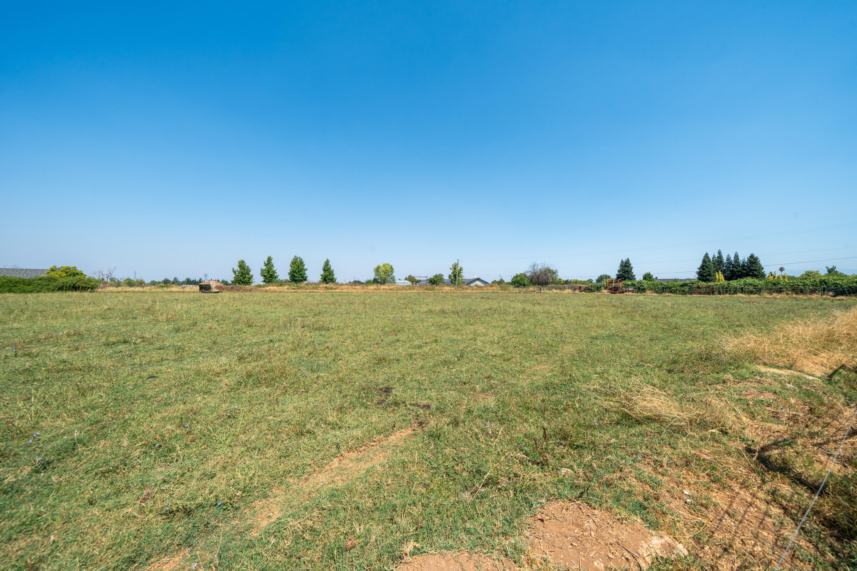 main property photo 68