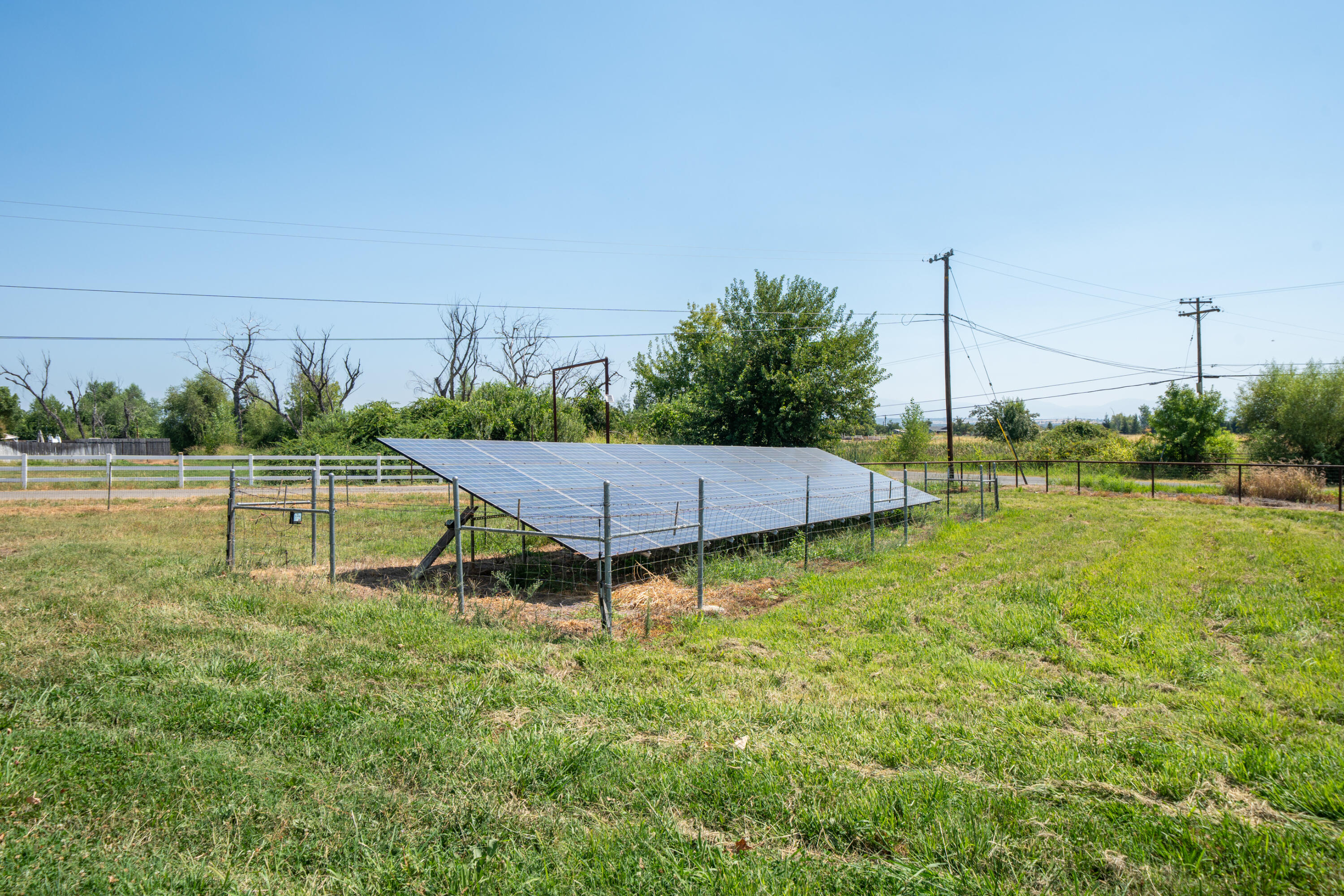 main property photo 75