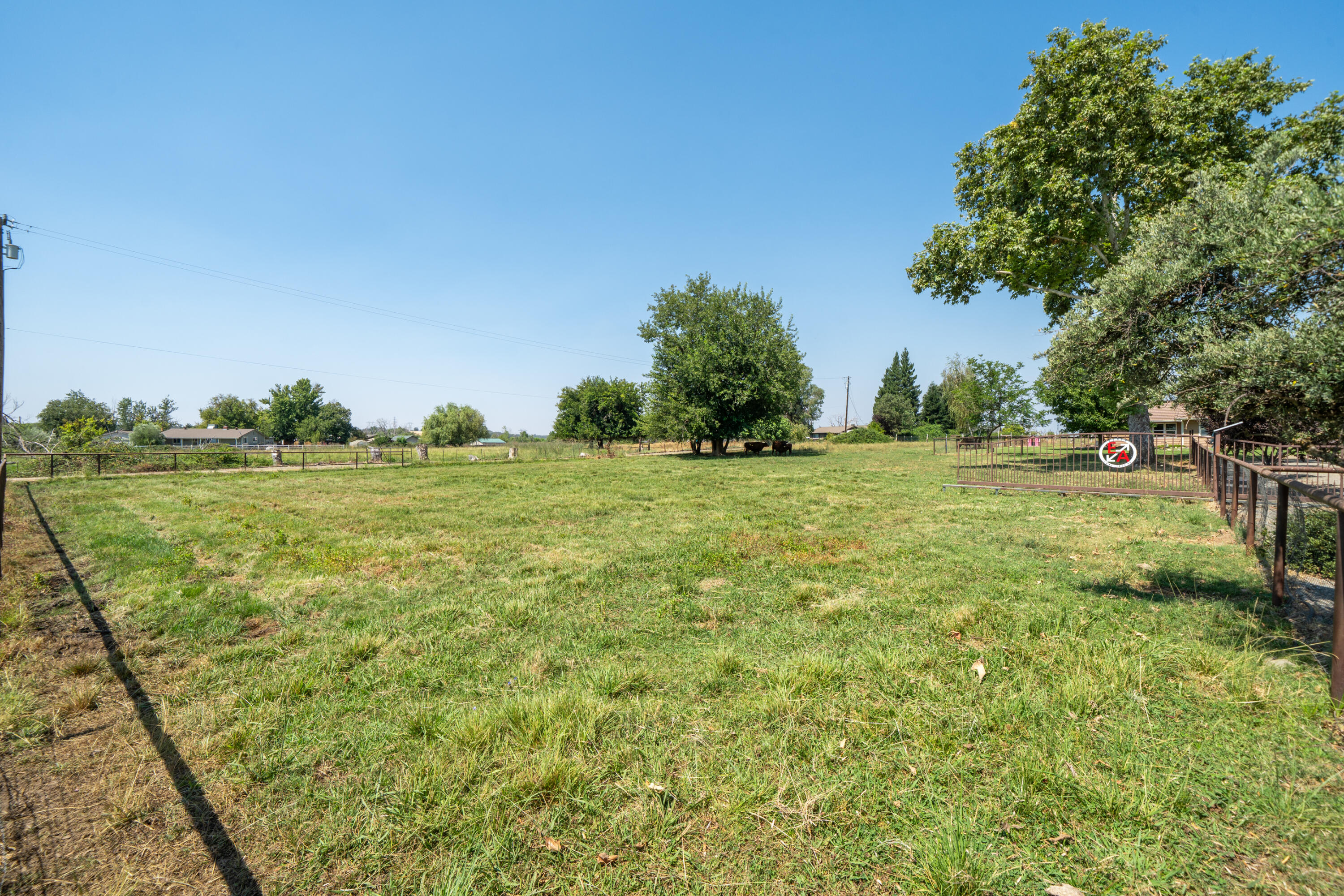 main property photo 77