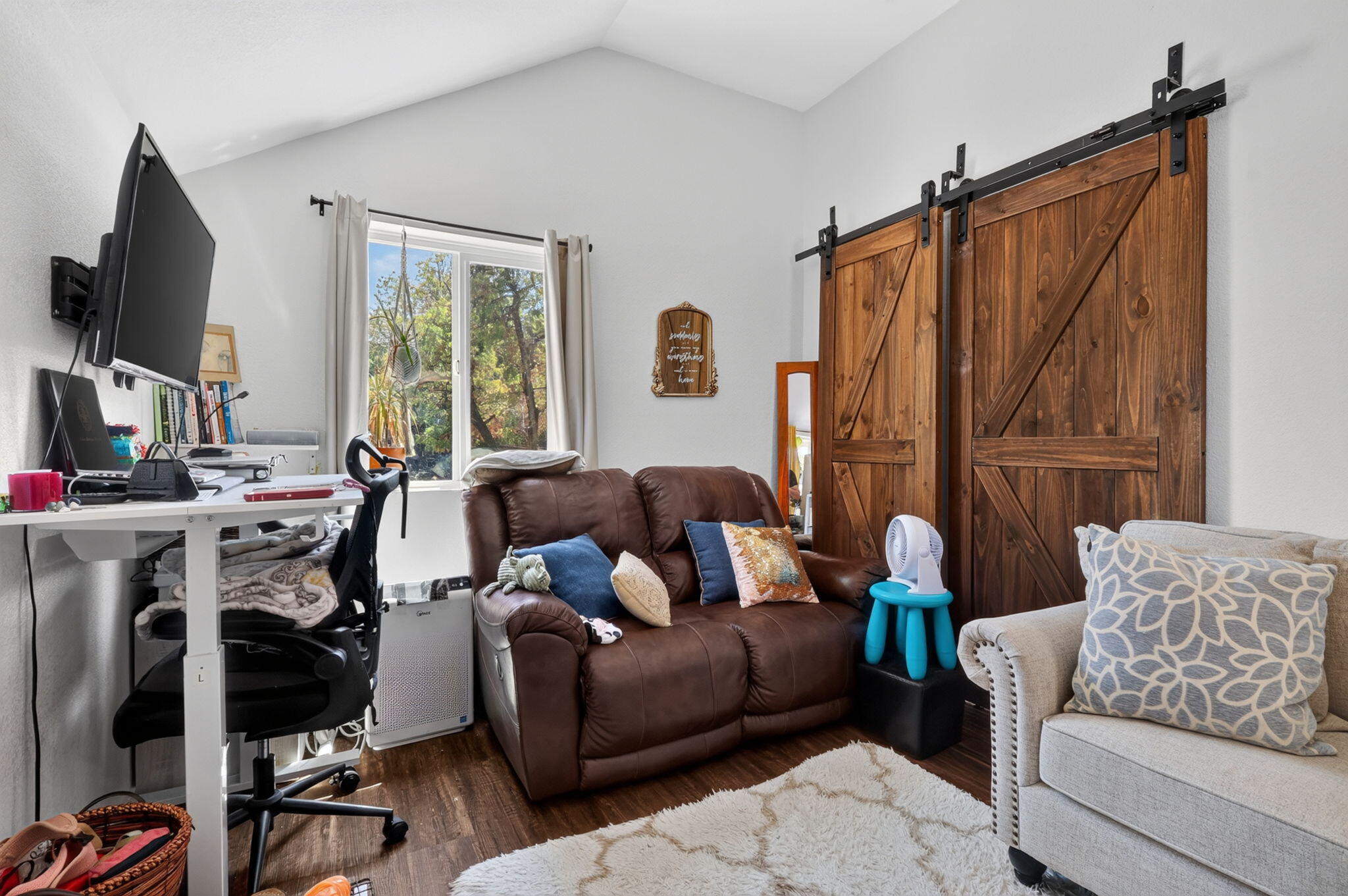 main property photo 49