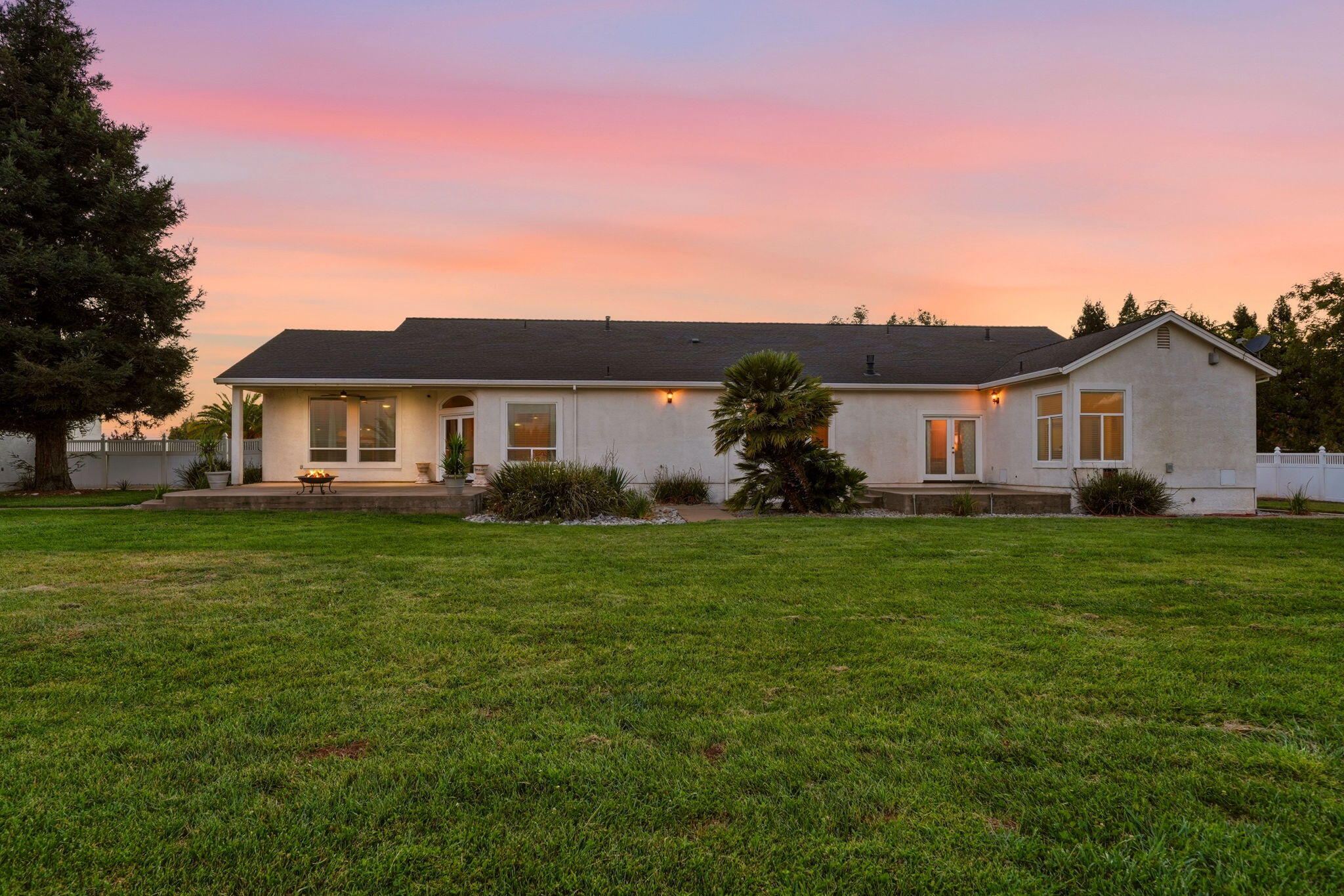 main property photo 45