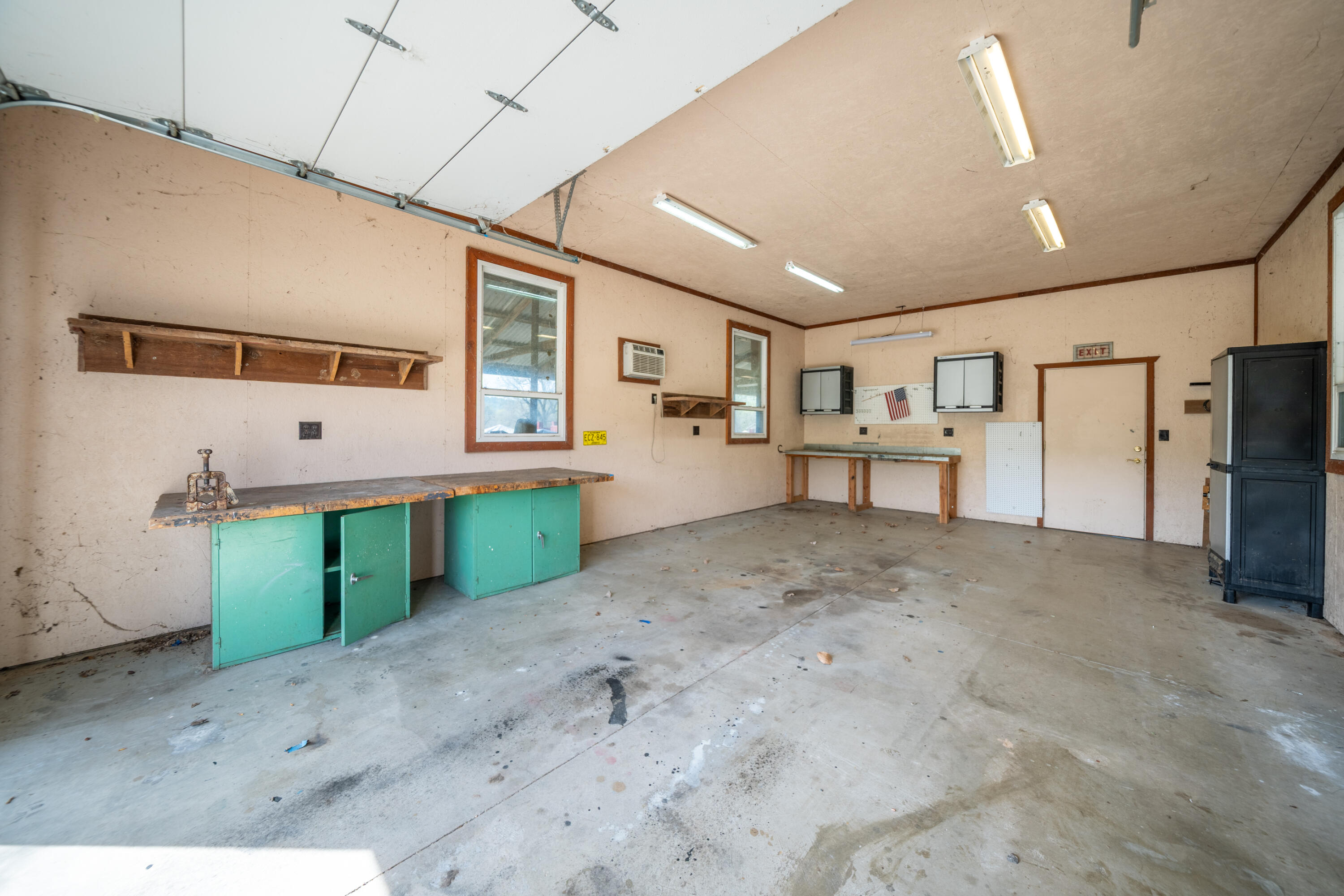 main property photo 106