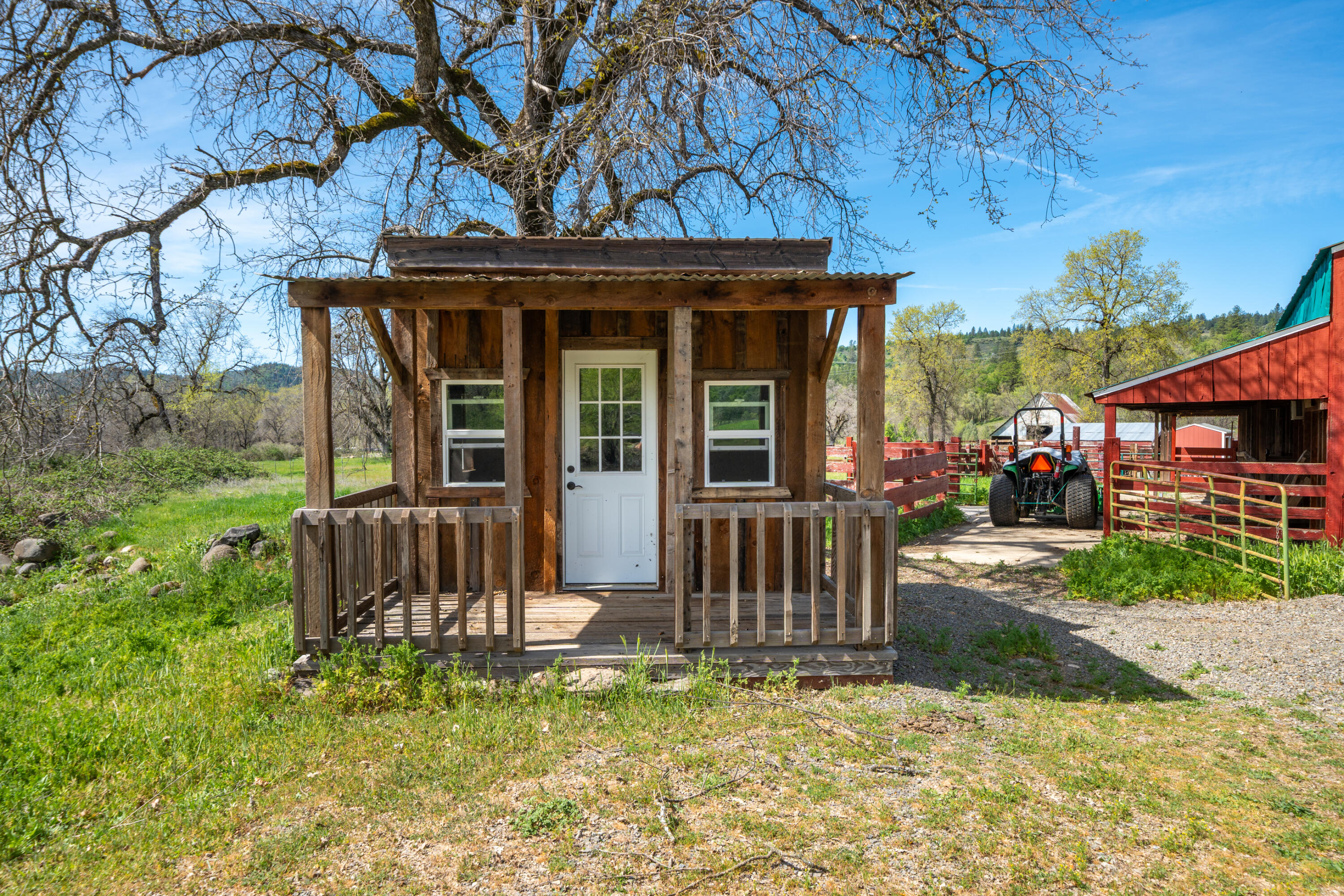 main property photo 123
