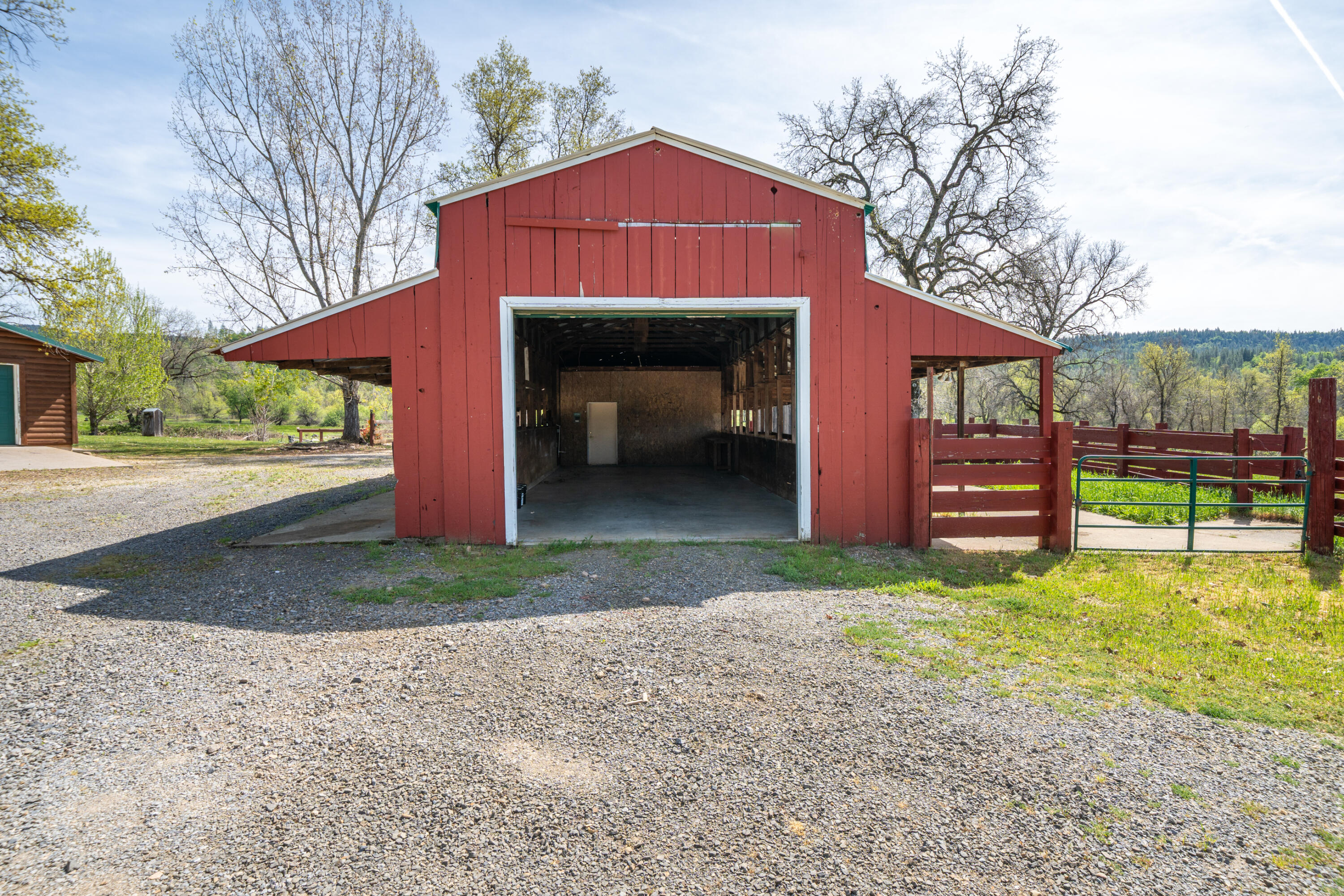 main property photo 99