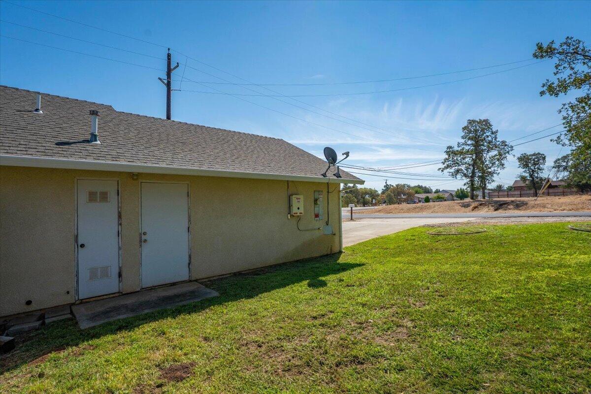 main property photo 39