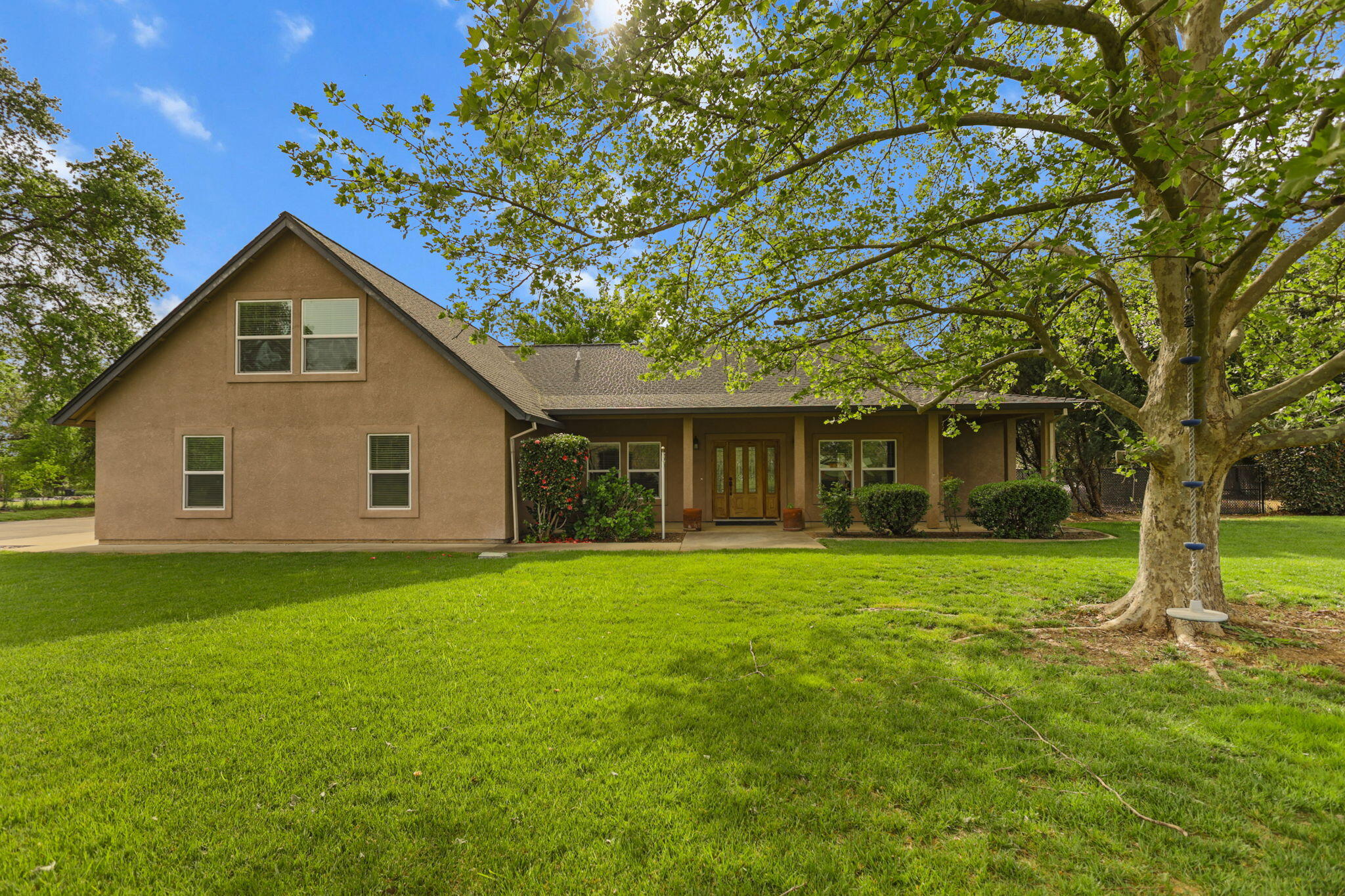 main property photo 51