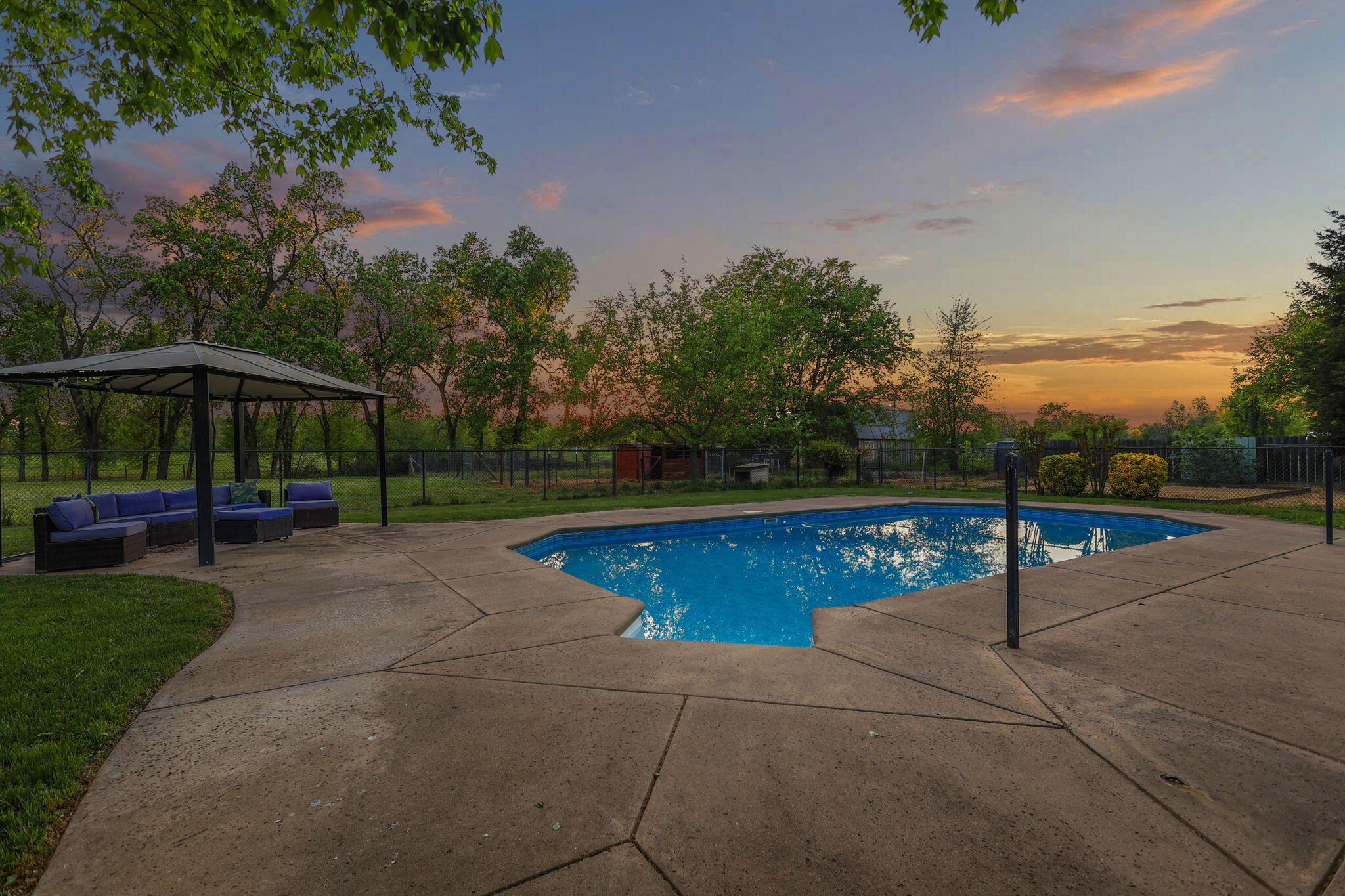 main property photo 60