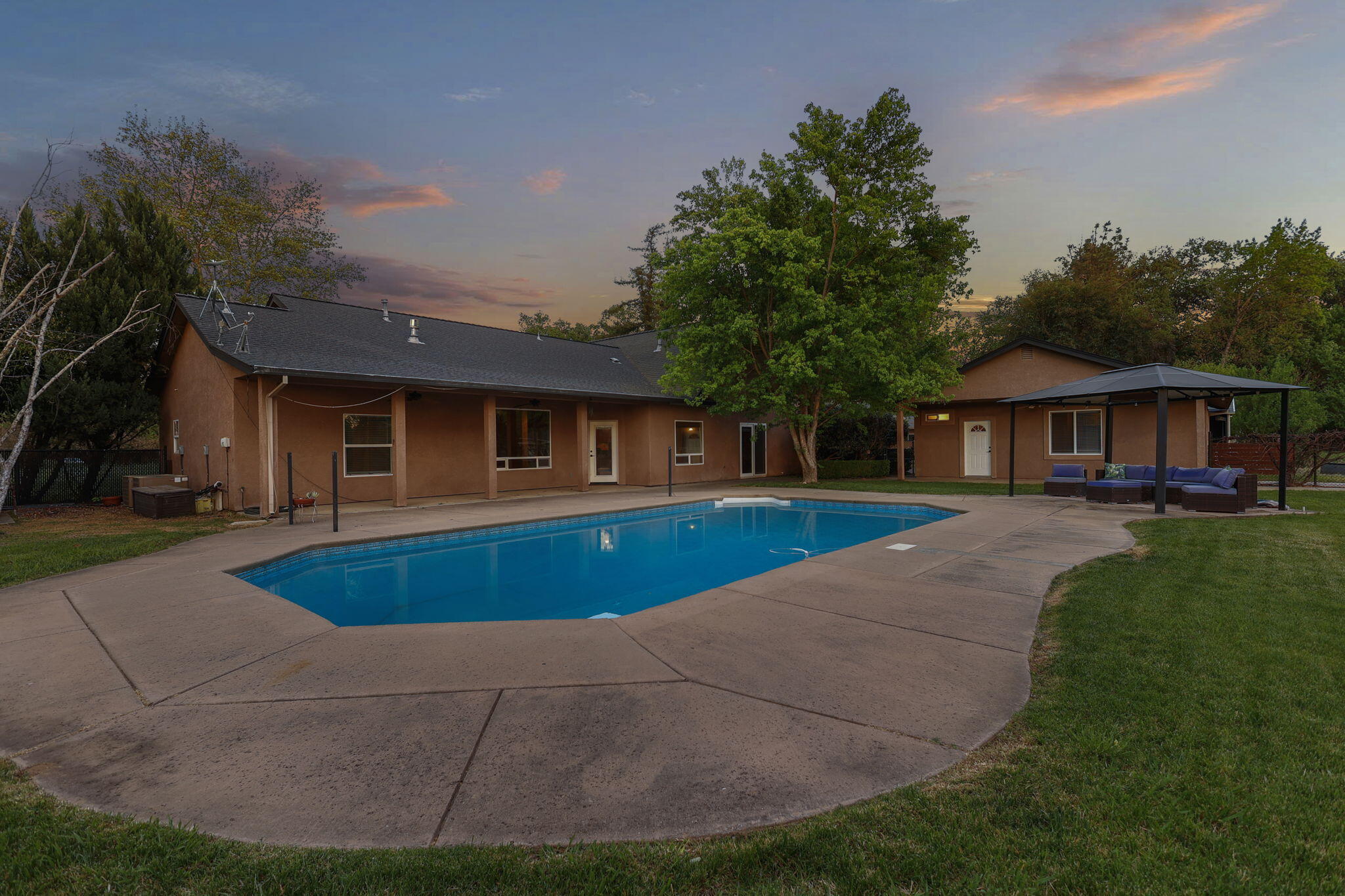 main property photo 62