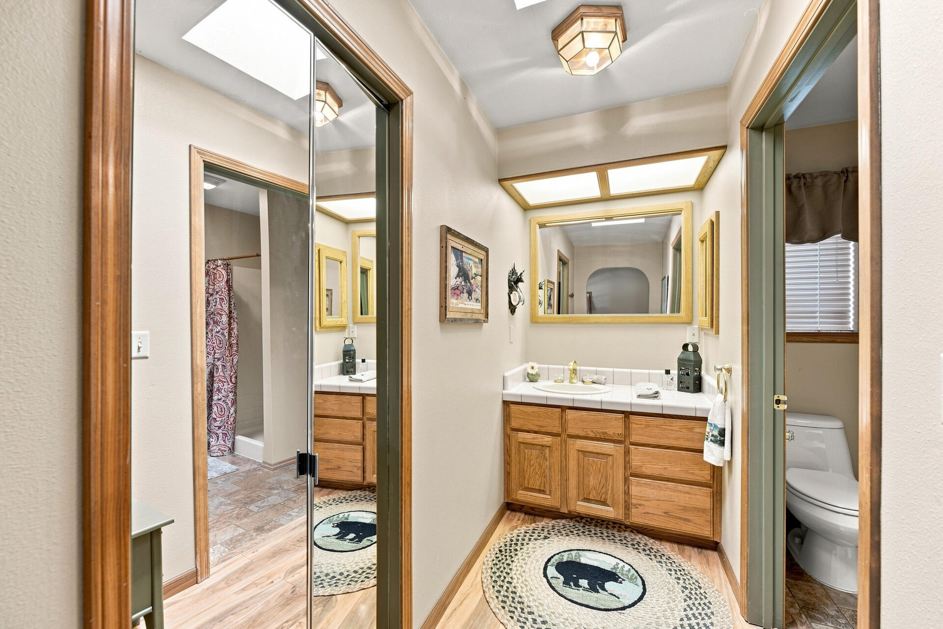 main property photo 16