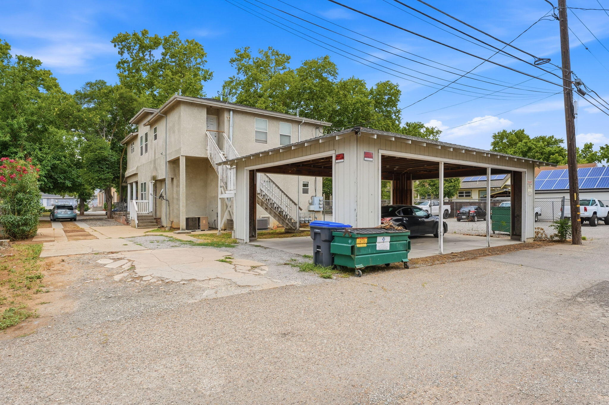 main property photo 22