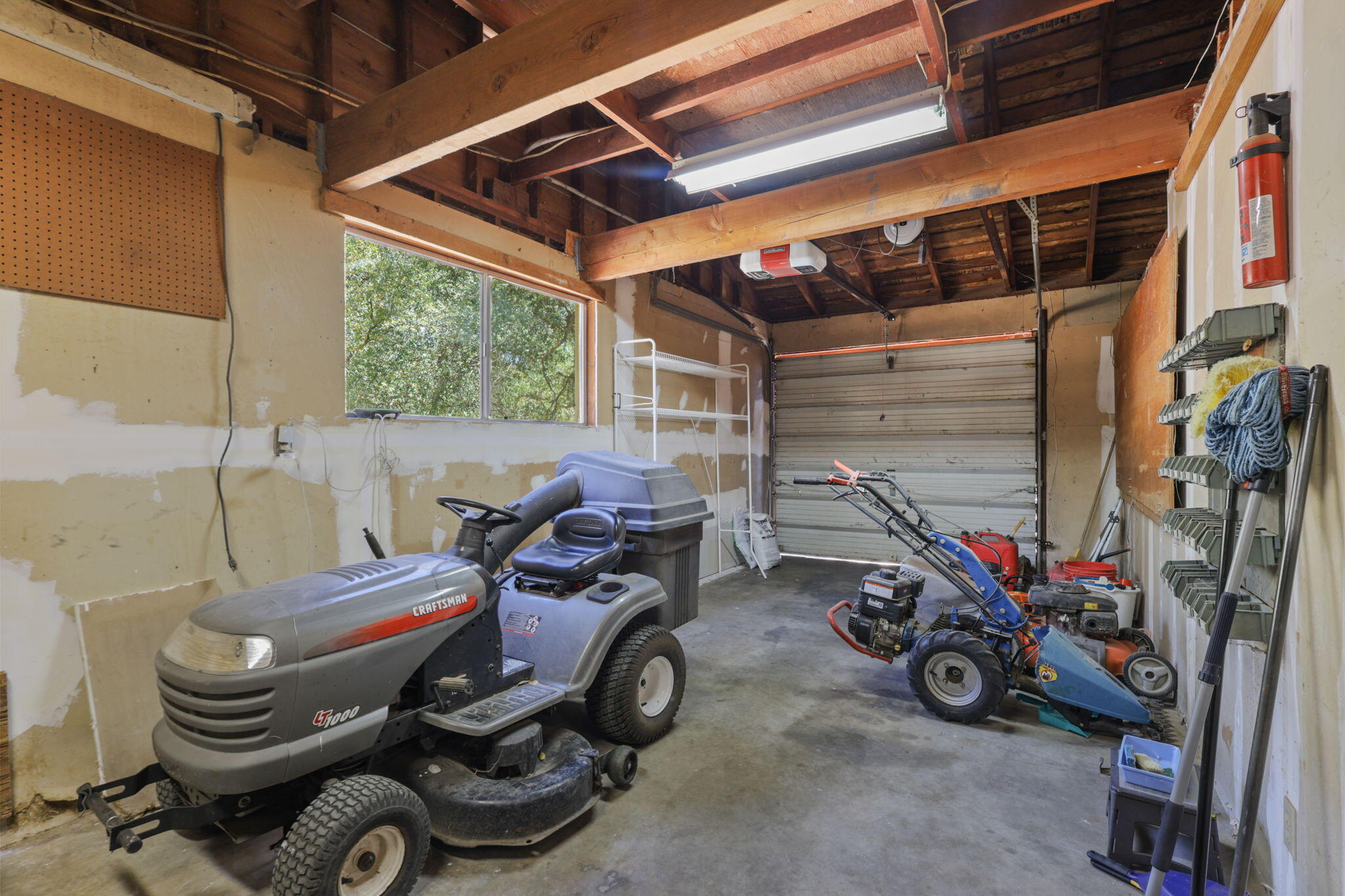 main property photo 113