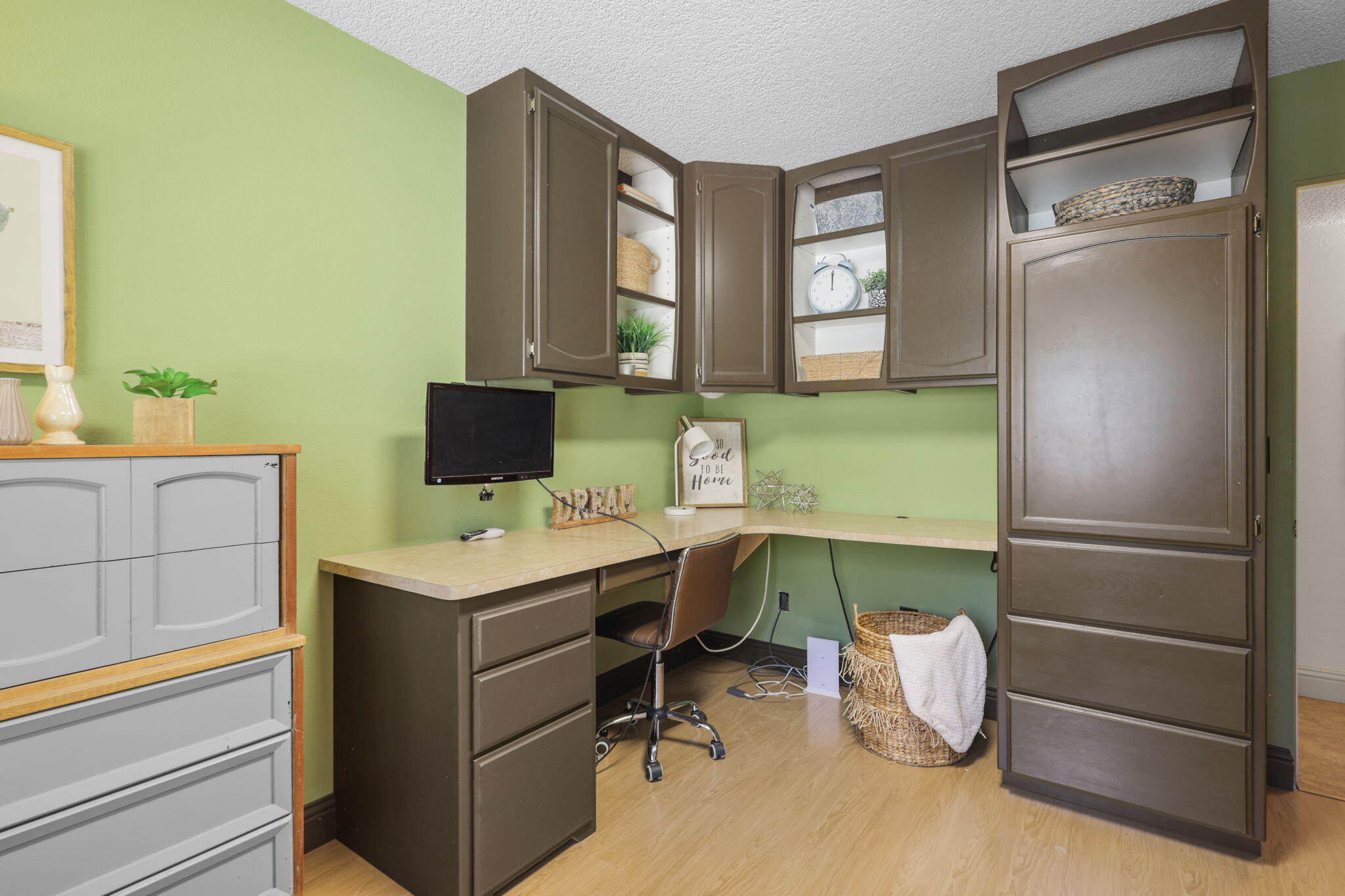 main property photo 77
