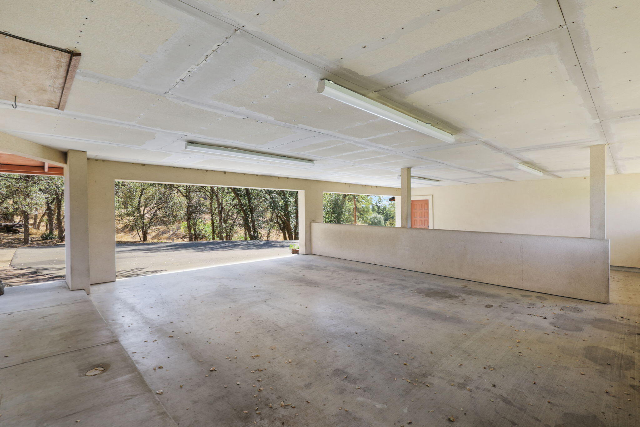main property photo 90